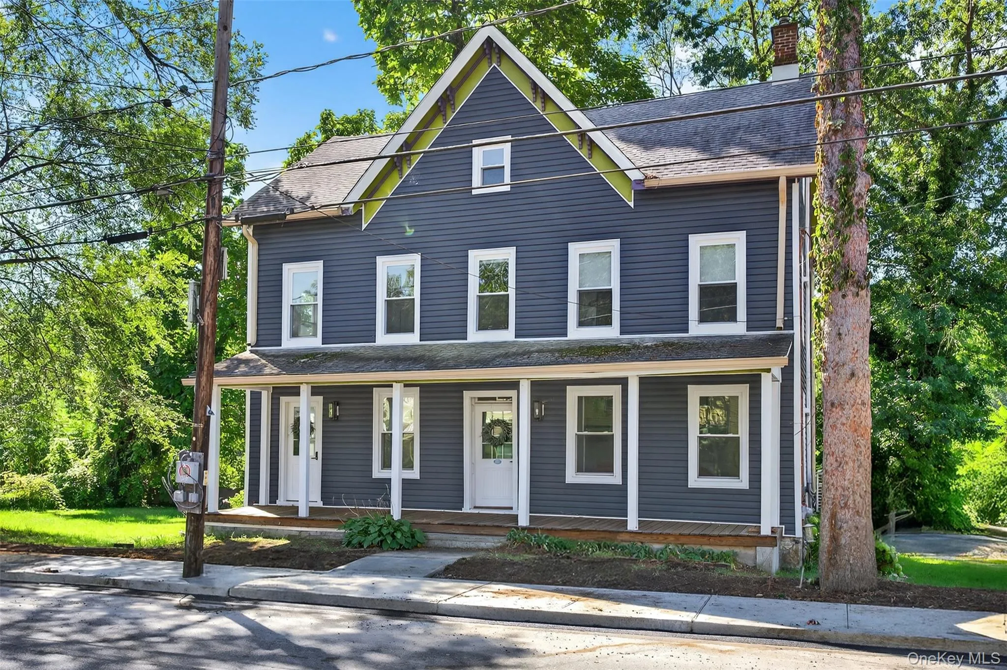 Welcome to 293 Main St in lovely Rosendale Welcome to 293 Main St in lovely Rosendale