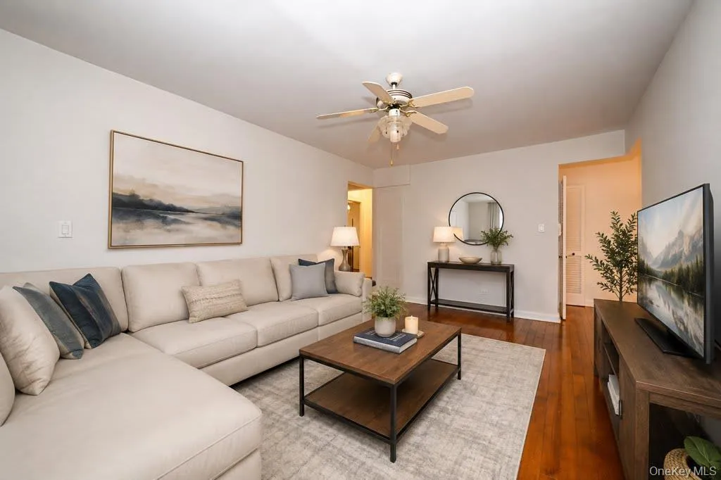 39-45 51 Street, New York, NY, 2 Bedrooms Bedrooms, 5 Rooms Rooms,1 BathroomBathrooms,Residential,For Rent,51,0,906059 39-45 51 Street, New York, NY, 2 Bedrooms Bedrooms, 5 Rooms Rooms,1 BathroomBathrooms,Residential,For Rent,51,0,906059