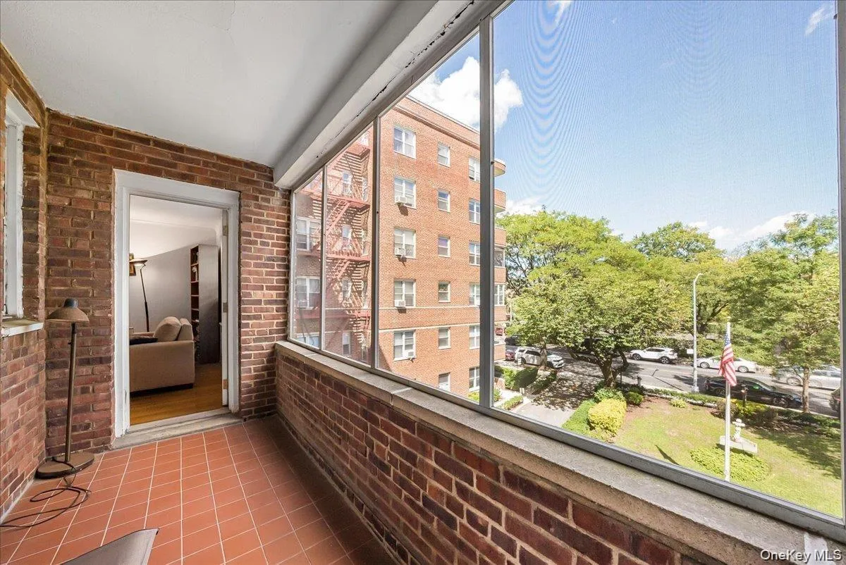 Balcony with a sunroom Balcony with a sunroom