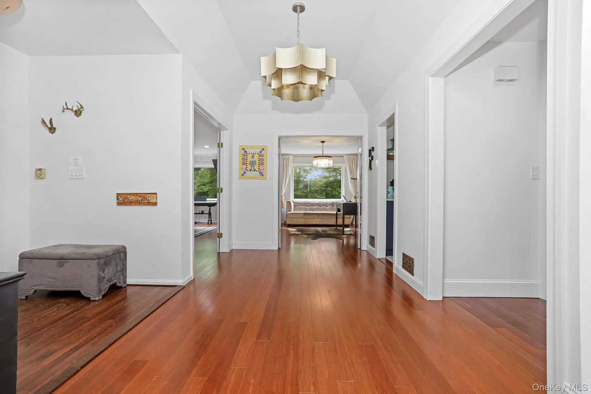 Welcoming entry way Welcoming entry way