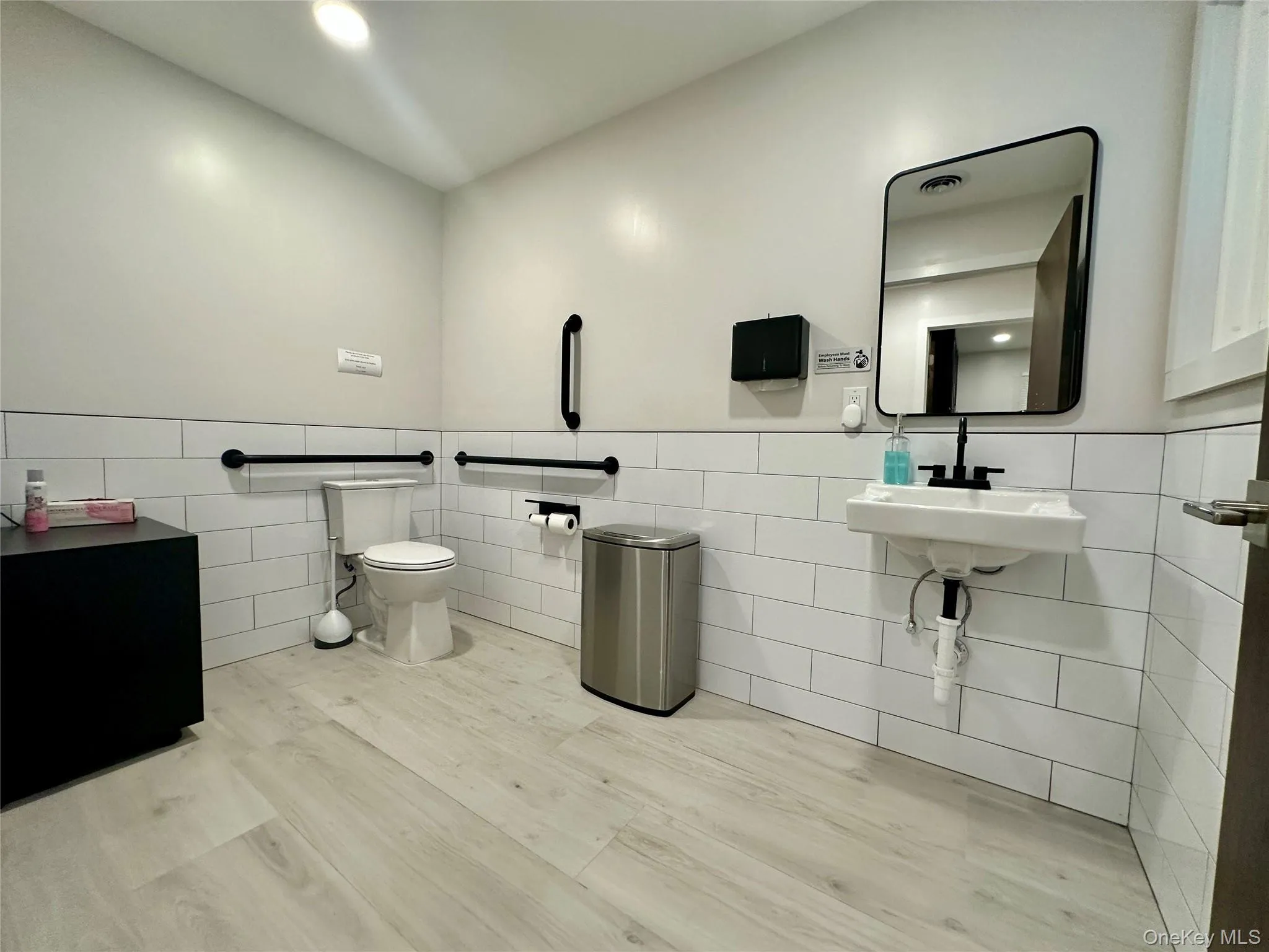 ADA Compliant Bathroom ADA Compliant Bathroom