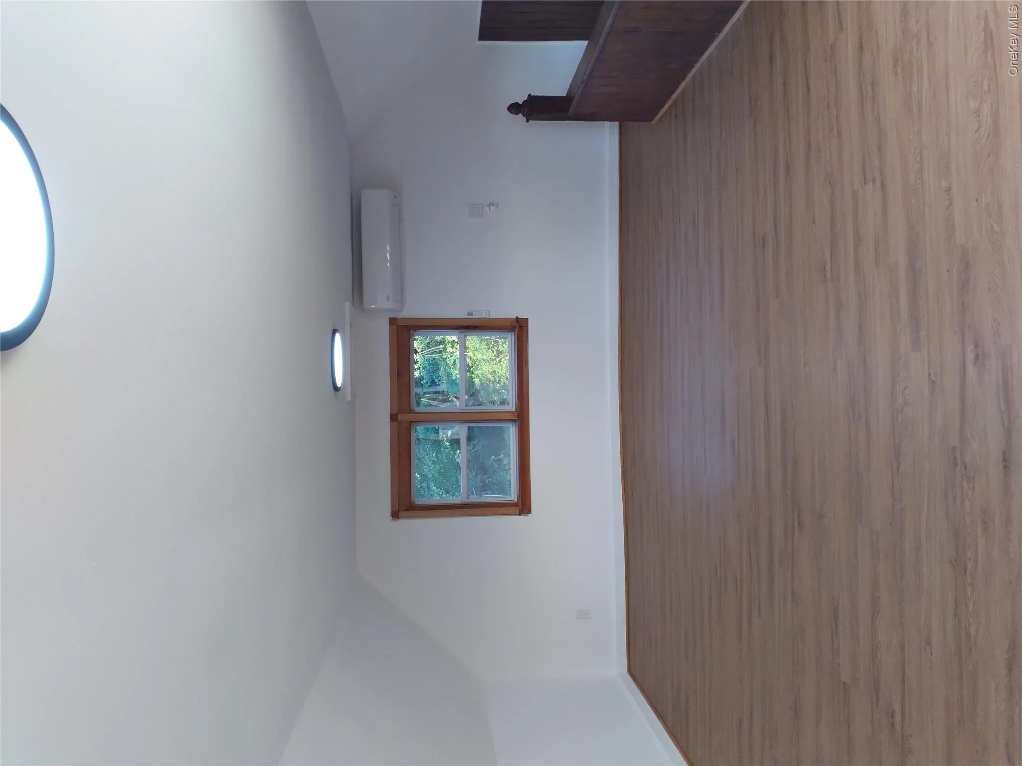 Open Upstairs Bedroom/ Bonus Room Open Upstairs Bedroom/ Bonus Room