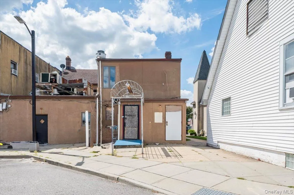 Rear entrance Rear entrance