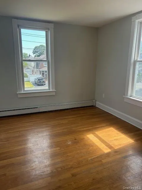 309 Broadway, Babylon, NY, 3 Bedrooms Bedrooms, 6 Rooms Rooms,1 BathroomBathrooms,Residential Lease,Idx,Broadway,906922 309 Broadway, Babylon, NY, 3 Bedrooms Bedrooms, 6 Rooms Rooms,1 BathroomBathrooms,Residential Lease,Idx,Broadway,906922