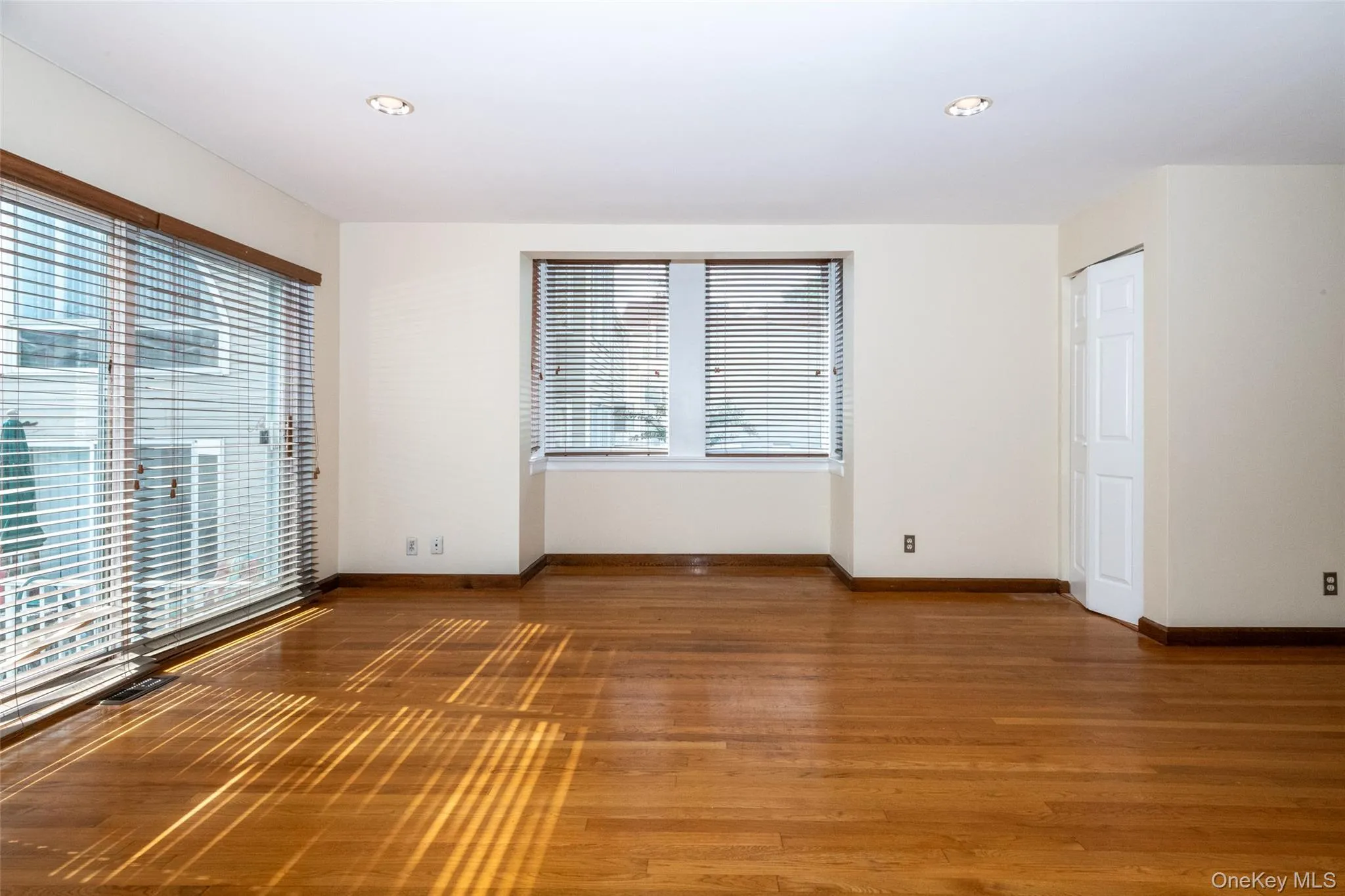 corner unit extra light, hardwood finished floors and baseboards corner unit extra light, hardwood finished floors and baseboards