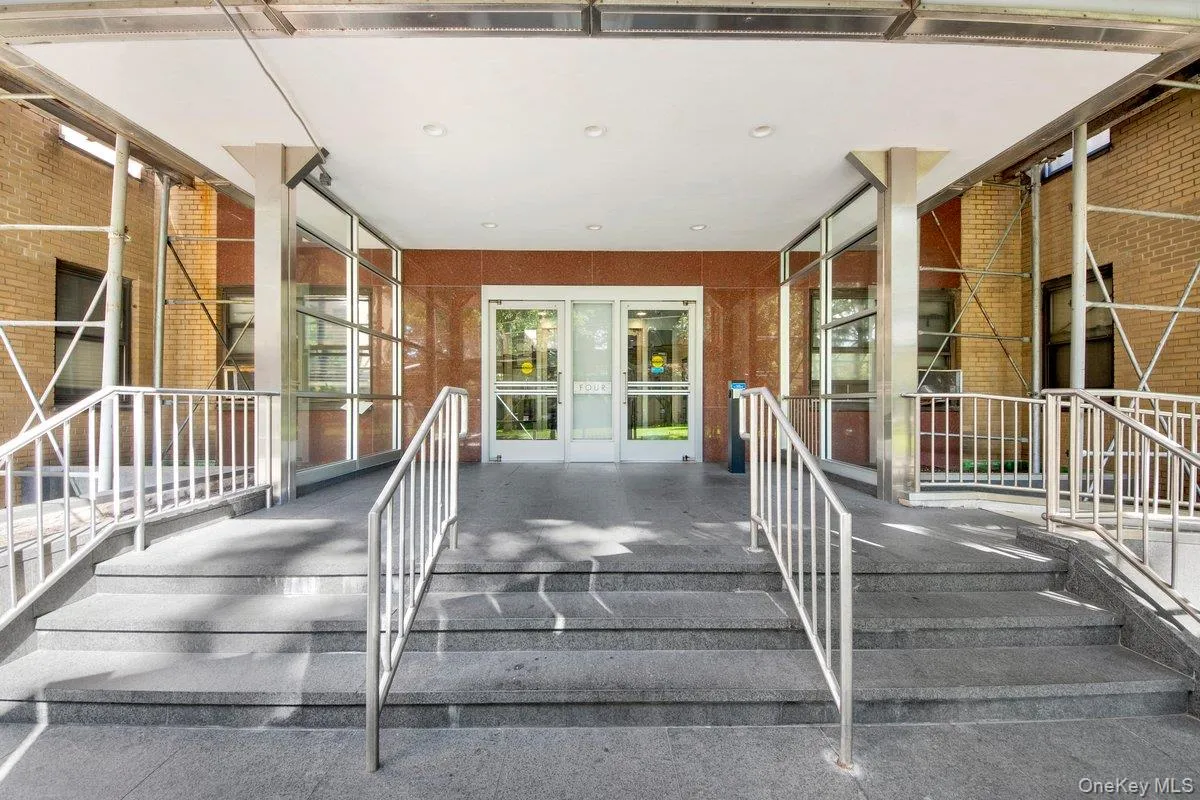 4 Fordham Hill Oval, New York, NY, 2 Bedrooms Bedrooms, 4 Rooms Rooms,1 BathroomBathrooms,Residential,For Rent,Fordham Hill,0,907220 4 Fordham Hill Oval, New York, NY, 2 Bedrooms Bedrooms, 4 Rooms Rooms,1 BathroomBathrooms,Residential,For Rent,Fordham Hill,0,907220