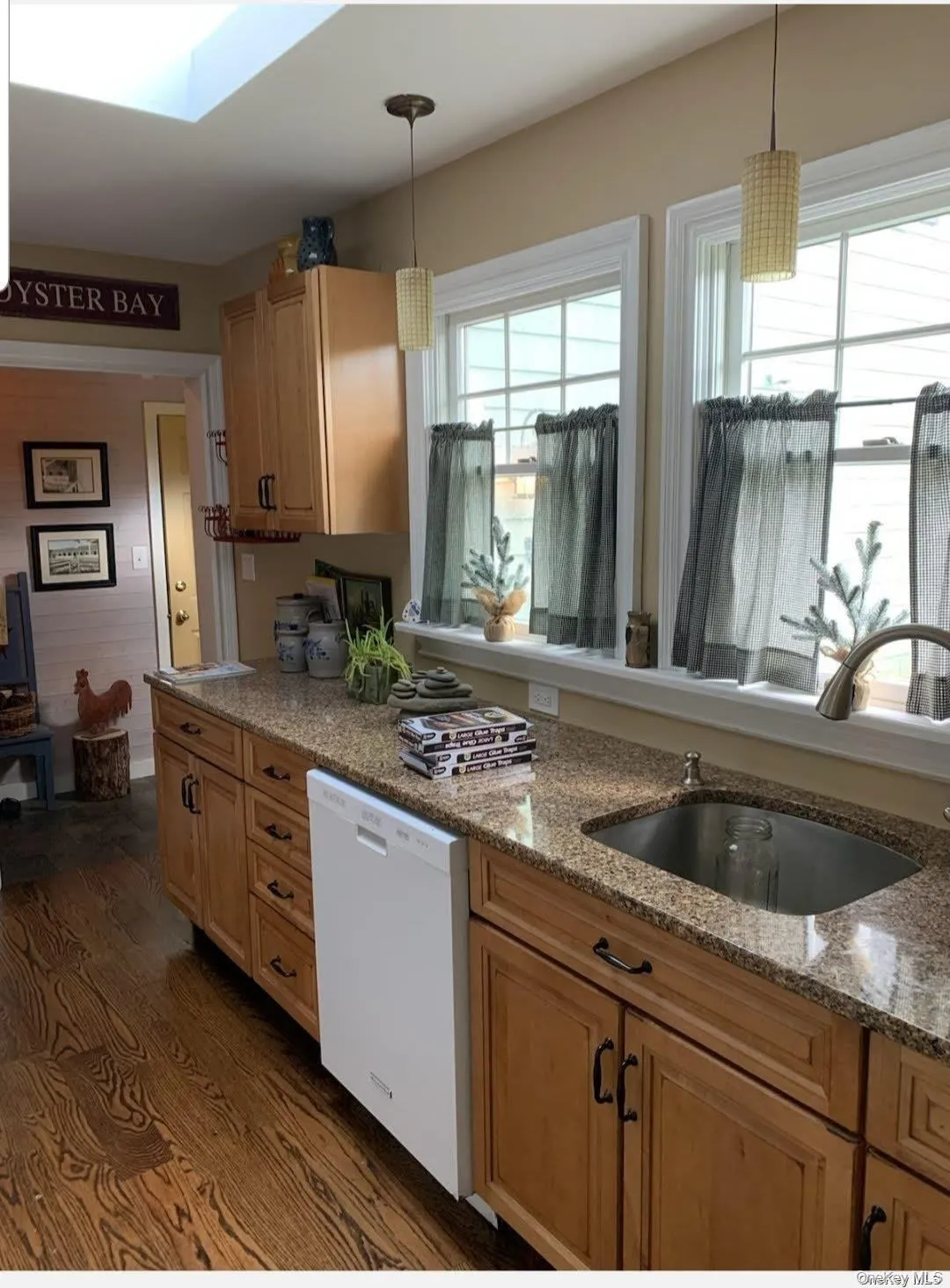 188 Main Street, Oyster Bay, NY, 4 Bedrooms Bedrooms, 13 Rooms Rooms,2 BathroomsBathrooms,Residential,For Rent,Main,0,907283 188 Main Street, Oyster Bay, NY, 4 Bedrooms Bedrooms, 13 Rooms Rooms,2 BathroomsBathrooms,Residential,For Rent,Main,0,907283