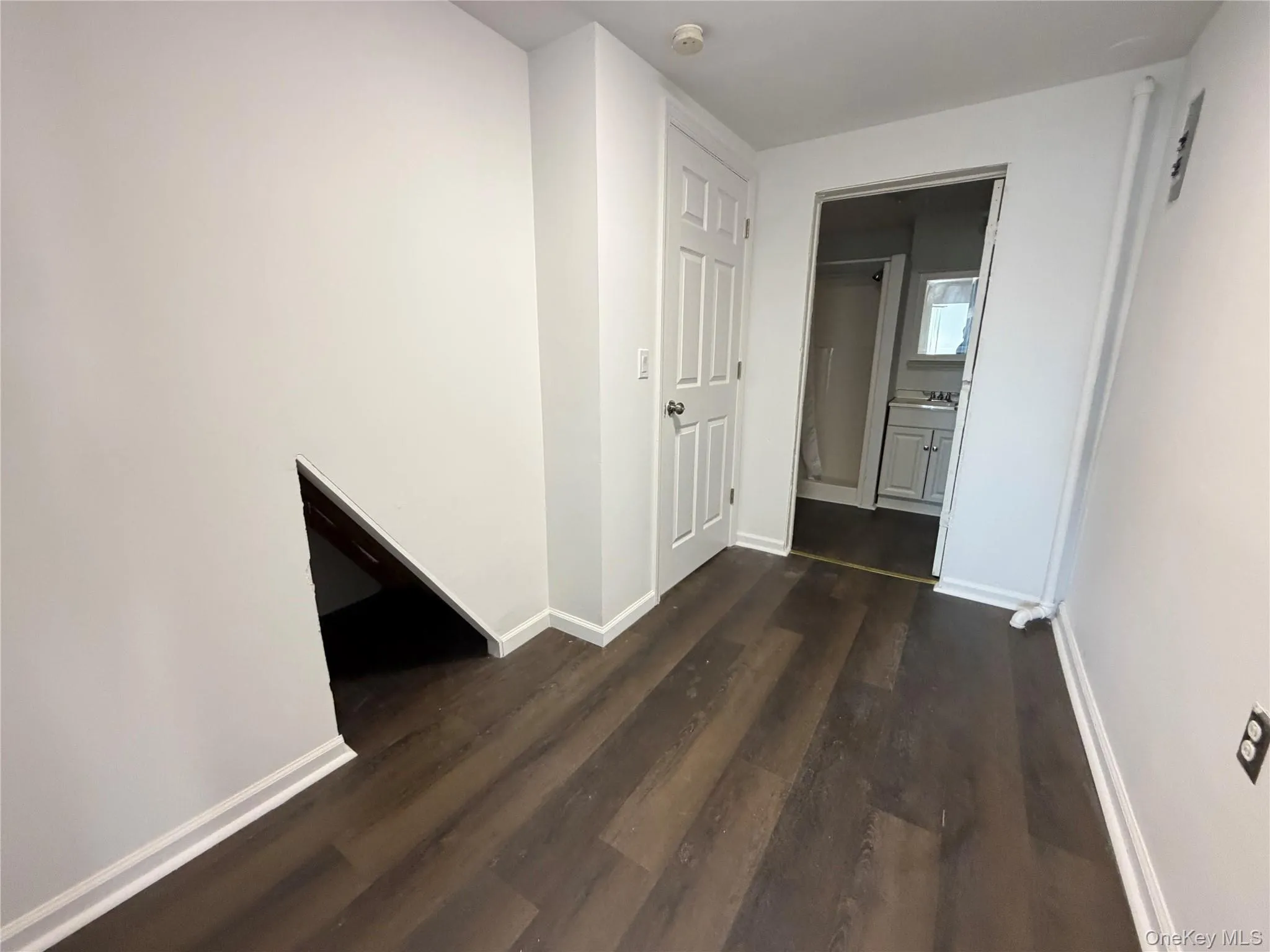 82 Waring Place, Yonkers, NY, 2 Bedrooms Bedrooms, 6 Rooms Rooms,1 BathroomBathrooms,Residential Lease,For Rent,Waring,0,907433 82 Waring Place, Yonkers, NY, 2 Bedrooms Bedrooms, 6 Rooms Rooms,1 BathroomBathrooms,Residential Lease,For Rent,Waring,0,907433