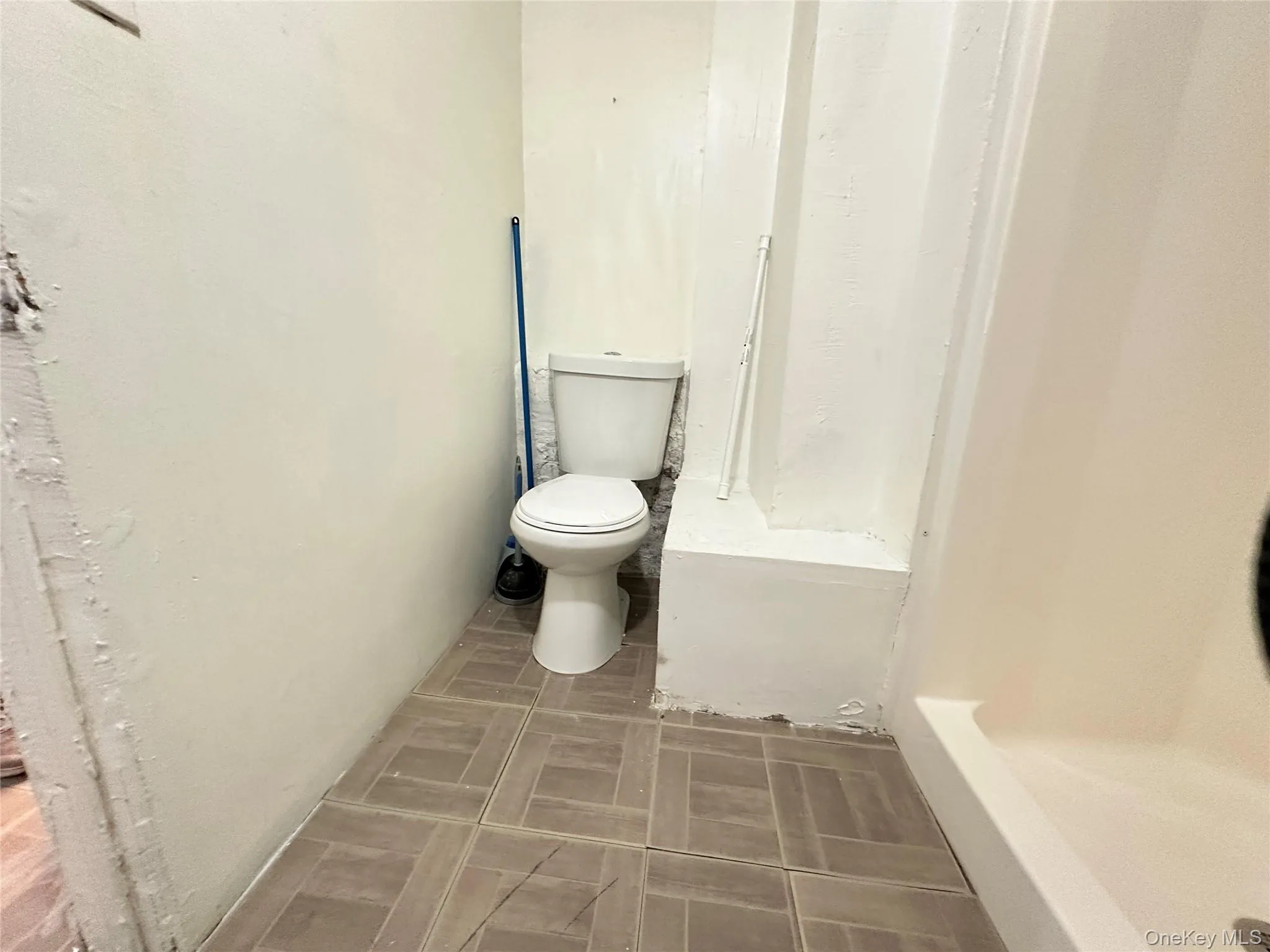 Bathroom with toilet Bathroom with toilet