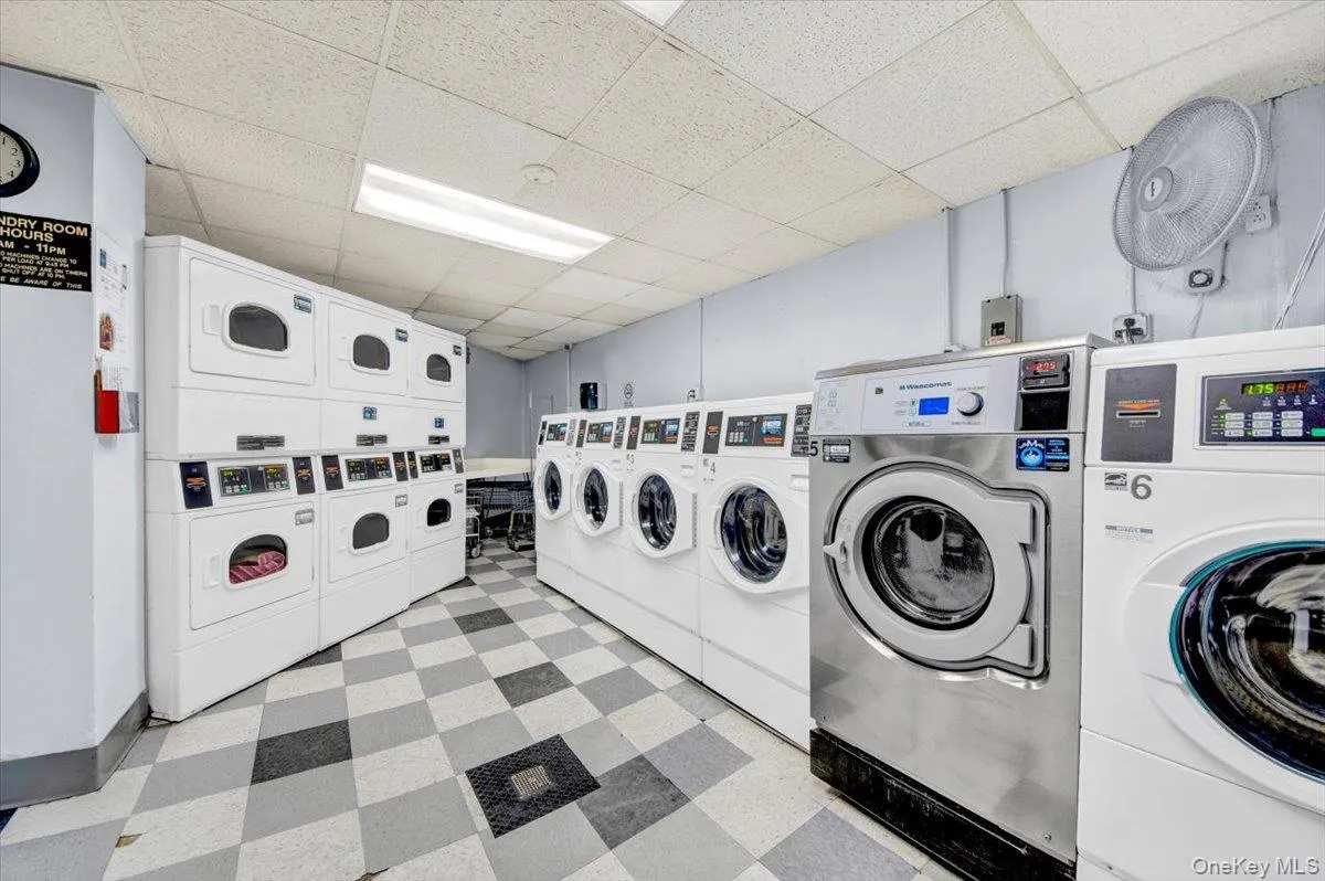 1 Balint Drive, Yonkers, NY, 3 Bedrooms Bedrooms, 5 Rooms Rooms,2 BathroomsBathrooms,Residential,For Rent,Balint,0,907679 1 Balint Drive, Yonkers, NY, 3 Bedrooms Bedrooms, 5 Rooms Rooms,2 BathroomsBathrooms,Residential,For Rent,Balint,0,907679