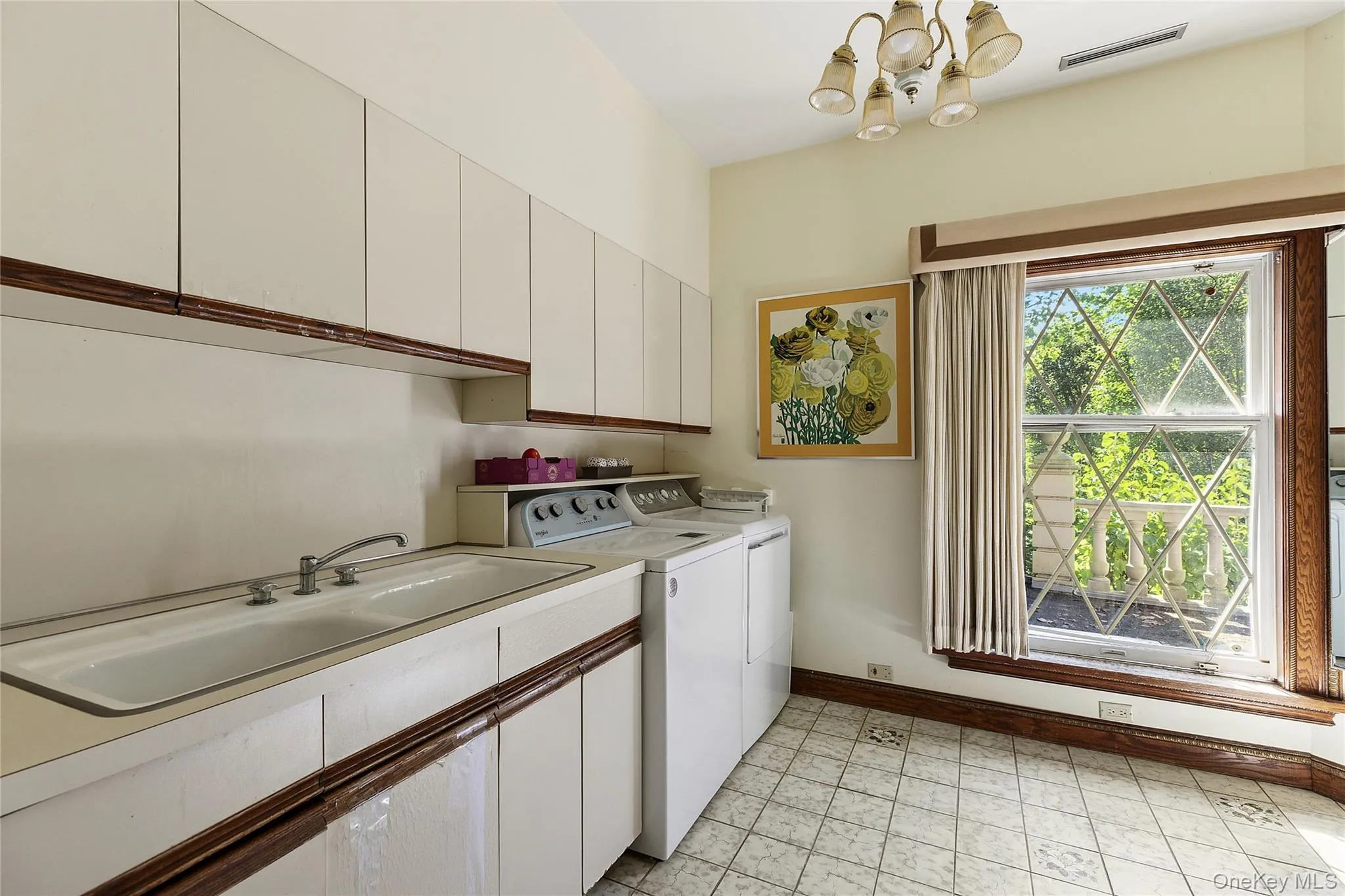 13 Chanticlare Drive, North Hempstead, NY, 5 Bedrooms Bedrooms, 10 Rooms Rooms,5 BathroomsBathrooms,Residential Sale,For Rent,Chanticlare,0,907698 13 Chanticlare Drive, North Hempstead, NY, 5 Bedrooms Bedrooms, 10 Rooms Rooms,5 BathroomsBathrooms,Residential Sale,For Rent,Chanticlare,0,907698