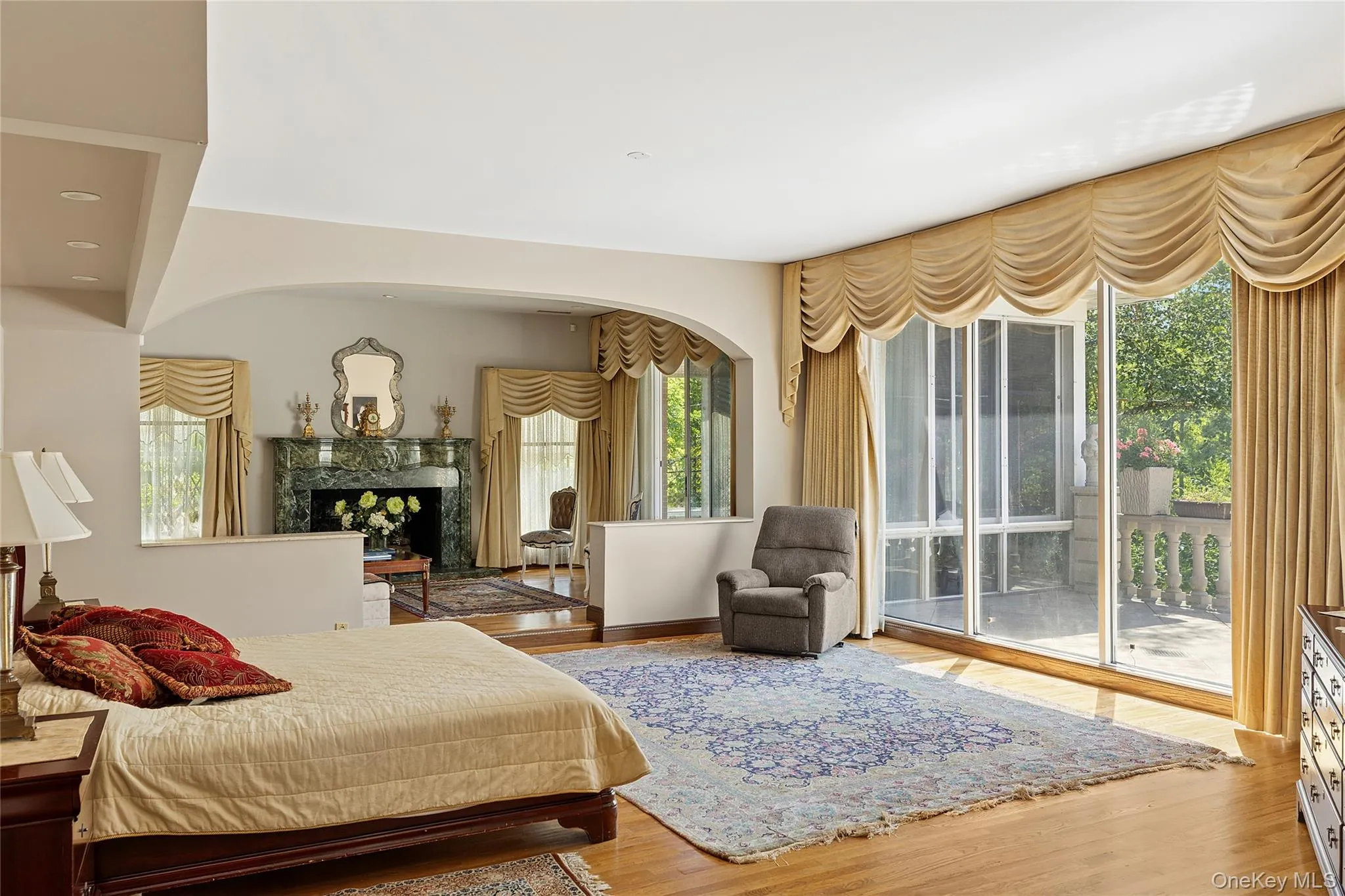 13 Chanticlare Drive, North Hempstead, NY, 5 Bedrooms Bedrooms, 10 Rooms Rooms,5 BathroomsBathrooms,Residential Sale,For Rent,Chanticlare,0,907698 13 Chanticlare Drive, North Hempstead, NY, 5 Bedrooms Bedrooms, 10 Rooms Rooms,5 BathroomsBathrooms,Residential Sale,For Rent,Chanticlare,0,907698