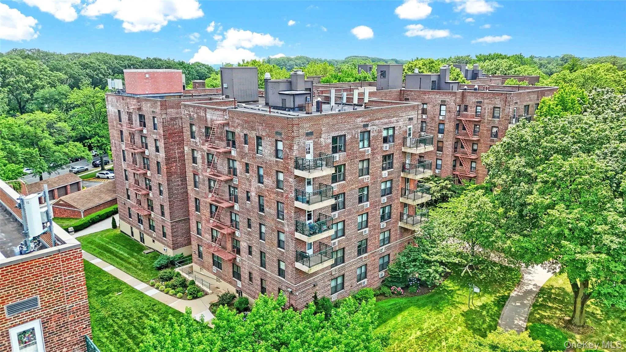 View of apartment building / complex View of apartment building / complex