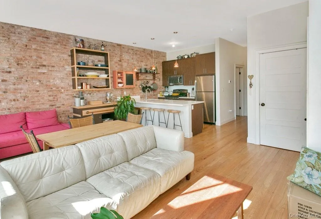 71 Broadway, Orangetown, NY, 2 Bedrooms Bedrooms, 4 Rooms Rooms,1 BathroomBathrooms,Residential Lease,Idx,Broadway,907881 71 Broadway, Orangetown, NY, 2 Bedrooms Bedrooms, 4 Rooms Rooms,1 BathroomBathrooms,Residential Lease,Idx,Broadway,907881