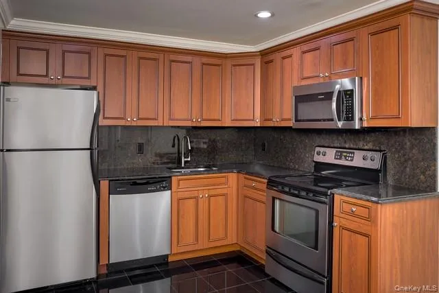 58 Horseblock Road, Brookhaven, NY, 1 Bedroom Bedrooms, 4 Rooms Rooms,1 BathroomBathrooms,Residential Lease,Idx,Horseblock,907882 58 Horseblock Road, Brookhaven, NY, 1 Bedroom Bedrooms, 4 Rooms Rooms,1 BathroomBathrooms,Residential Lease,Idx,Horseblock,907882