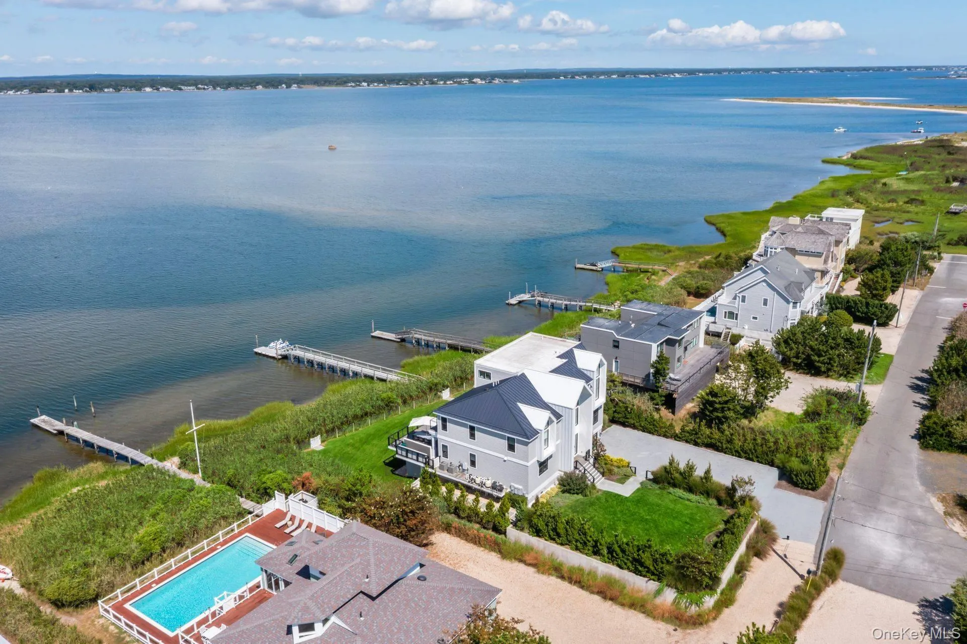 20 Cove Lane, Southampton, NY, 6 Bedrooms Bedrooms, 10 Rooms Rooms,6 BathroomsBathrooms,Residential,For Rent,Cove,0,907930 20 Cove Lane, Southampton, NY, 6 Bedrooms Bedrooms, 10 Rooms Rooms,6 BathroomsBathrooms,Residential,For Rent,Cove,0,907930