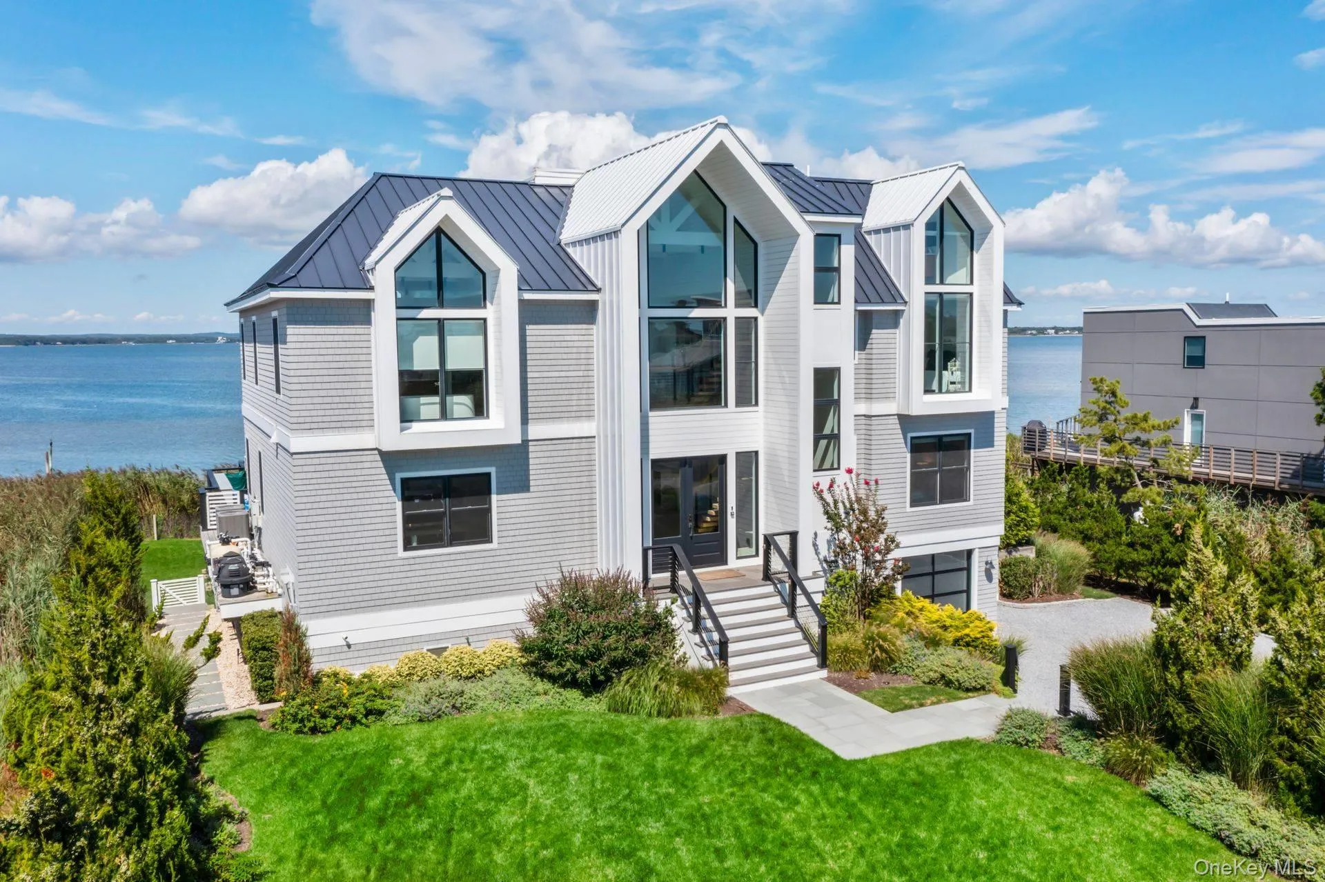 20 Cove Lane, Southampton, NY, 6 Bedrooms Bedrooms, 10 Rooms Rooms,6 BathroomsBathrooms,Residential,For Rent,Cove,0,907930 20 Cove Lane, Southampton, NY, 6 Bedrooms Bedrooms, 10 Rooms Rooms,6 BathroomsBathrooms,Residential,For Rent,Cove,0,907930