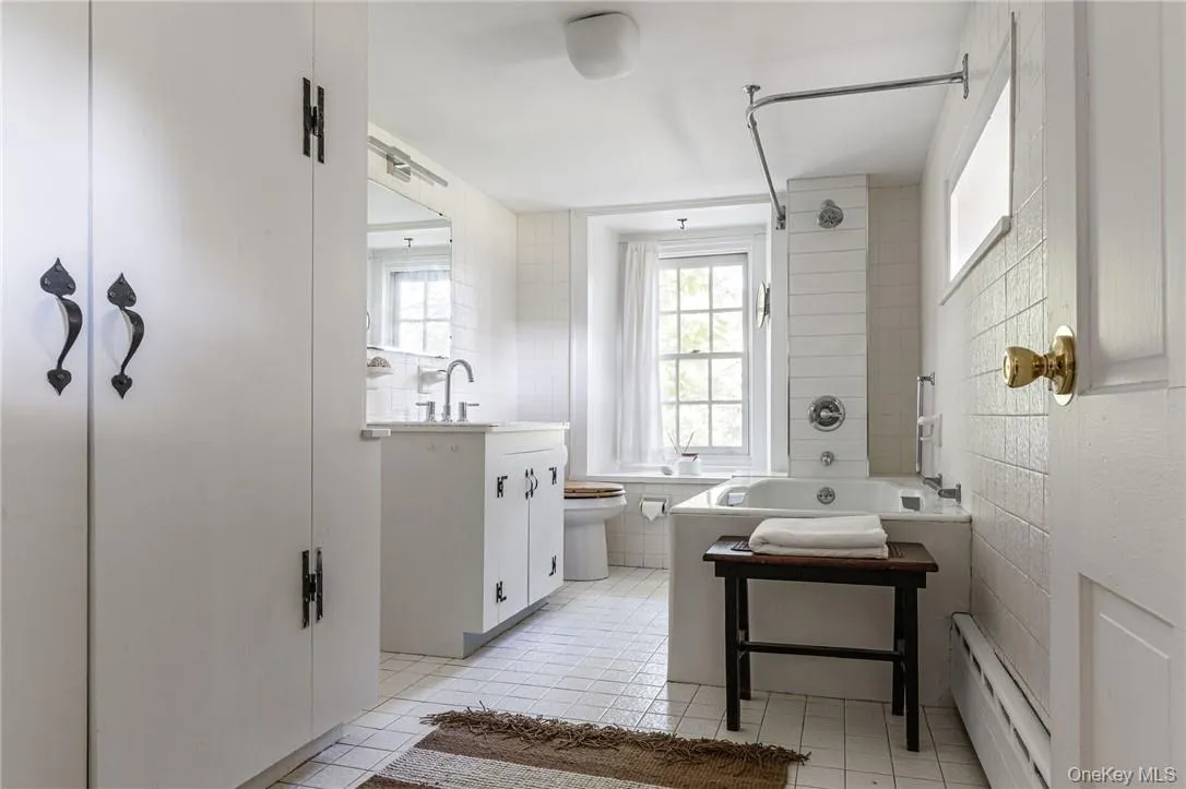 Upstairs full bath Upstairs full bath