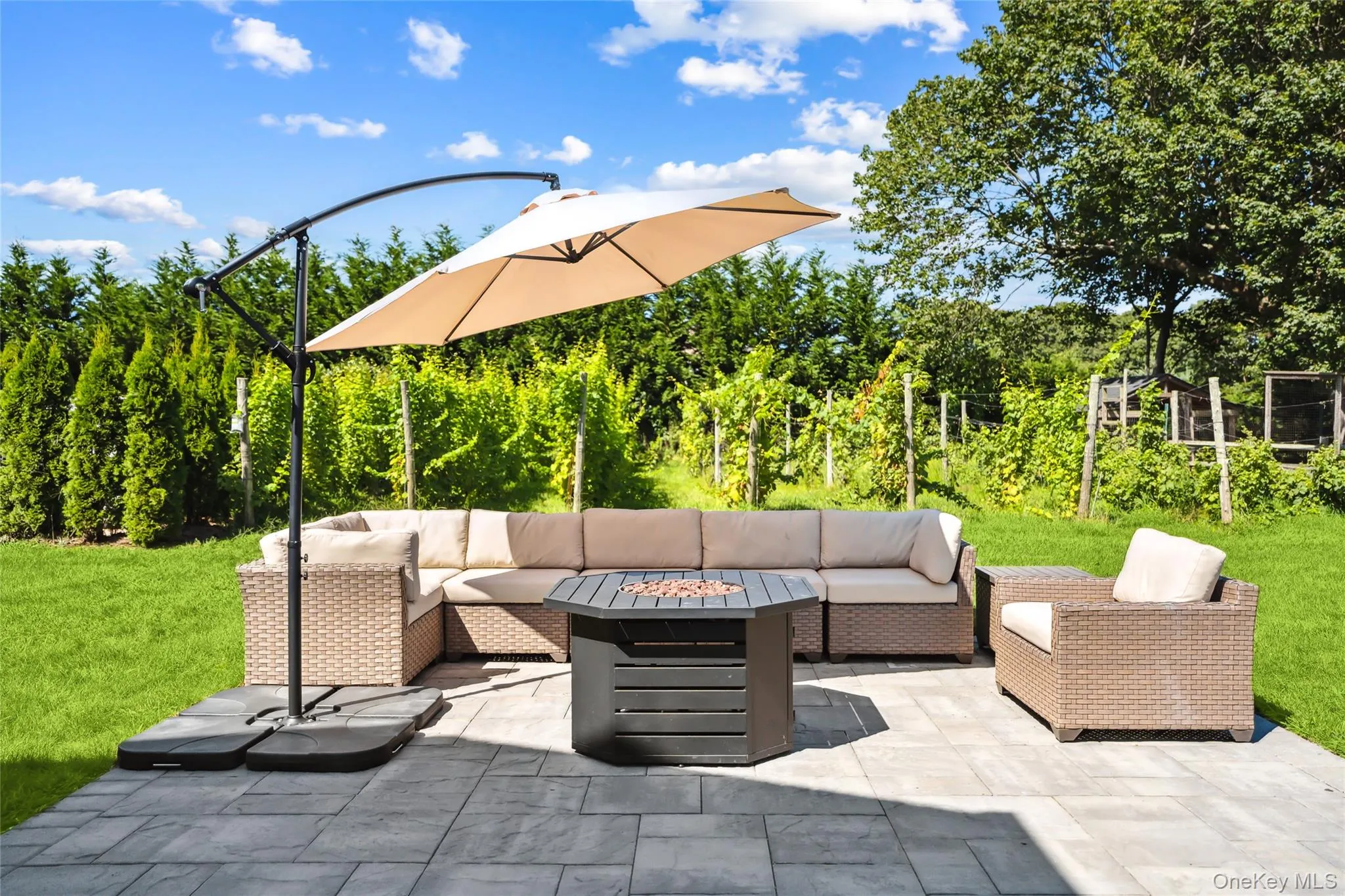 148 Montauk Highway, Southampton, NY, 4 Bedrooms Bedrooms, 6 Rooms Rooms,3 BathroomsBathrooms,Residential Lease,Idx,Montauk,0,908090 148 Montauk Highway, Southampton, NY, 4 Bedrooms Bedrooms, 6 Rooms Rooms,3 BathroomsBathrooms,Residential Lease,Idx,Montauk,0,908090