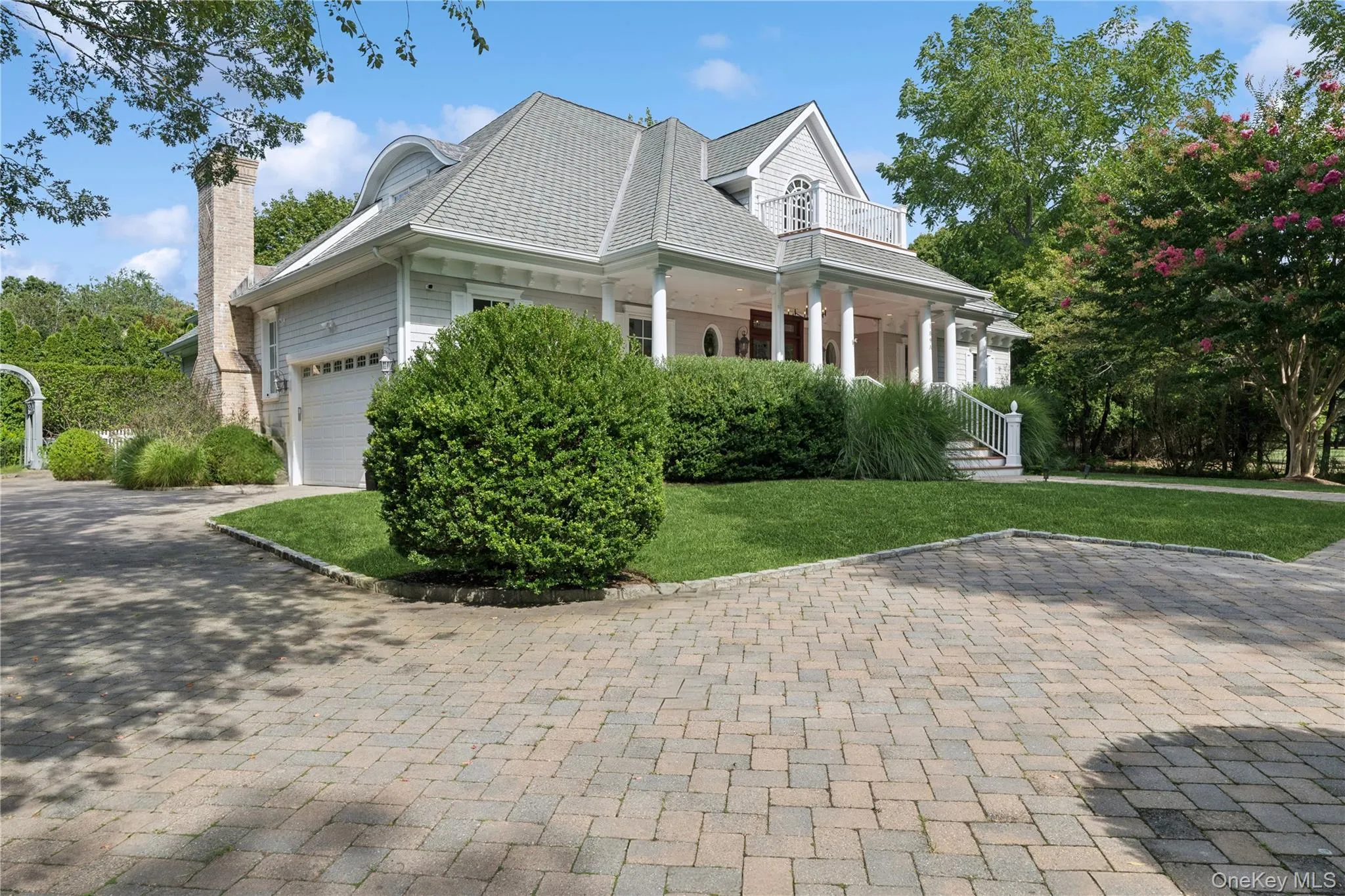 with close proximity to village shops with close proximity to village shops