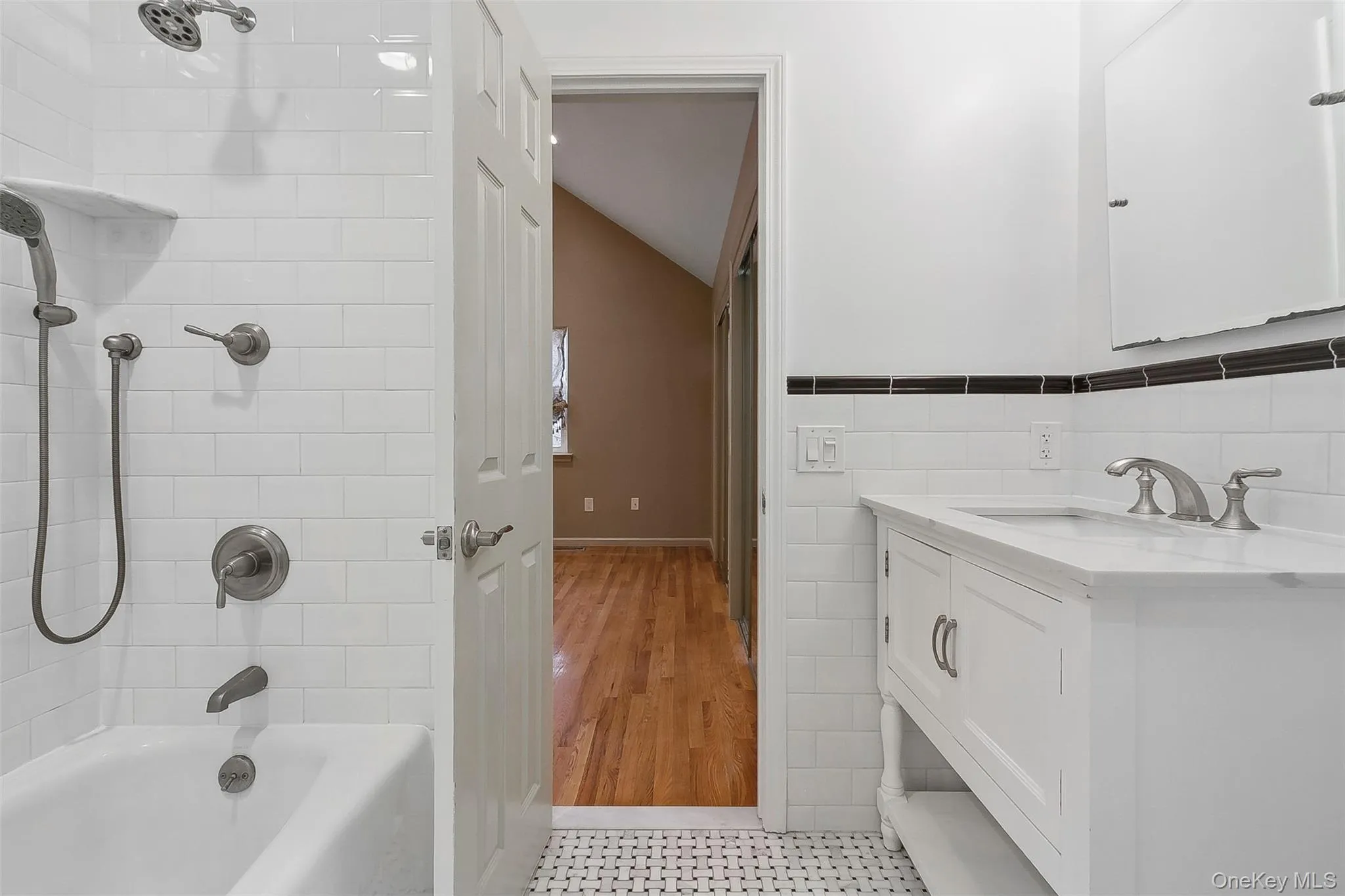 51 Colby Lane, Ossining, NY, 2 Bedrooms Bedrooms, 7 Rooms Rooms,1 BathroomBathrooms,Residential Lease,Idx,Colby,0,908226 51 Colby Lane, Ossining, NY, 2 Bedrooms Bedrooms, 7 Rooms Rooms,1 BathroomBathrooms,Residential Lease,Idx,Colby,0,908226