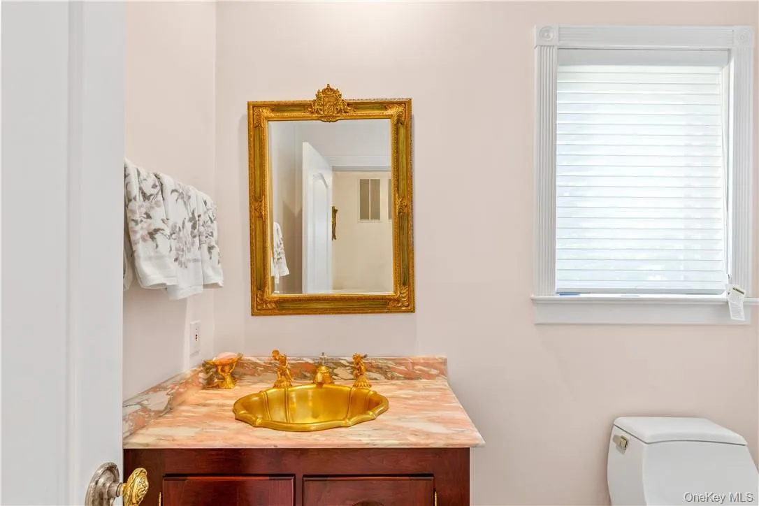 Powder Room Powder Room