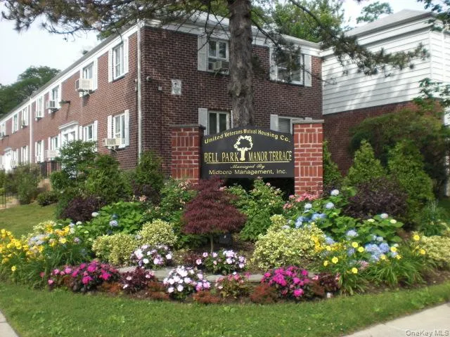 View of community / neighborhood sign View of community / neighborhood sign