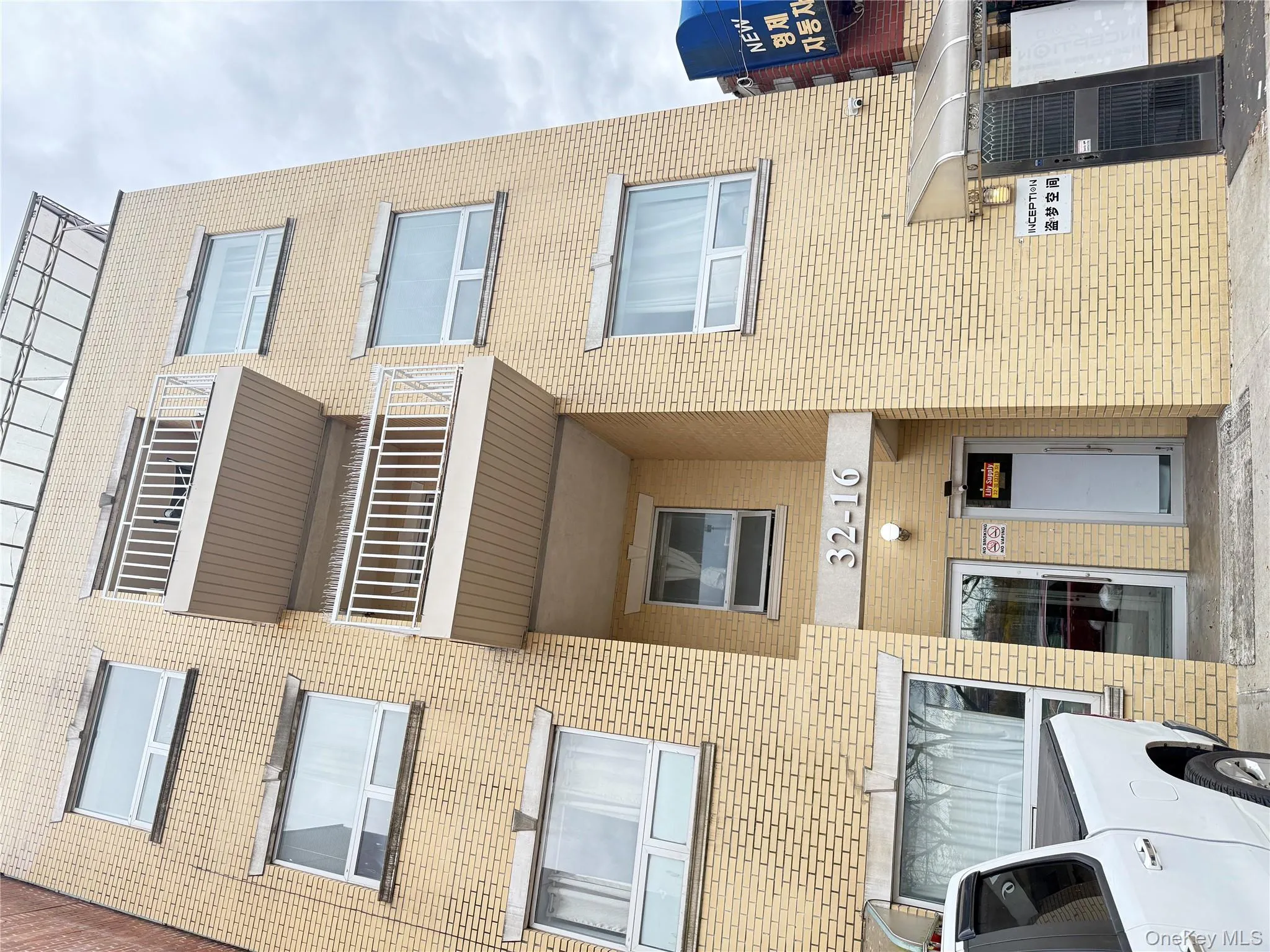 View of apartment building / complex View of apartment building / complex