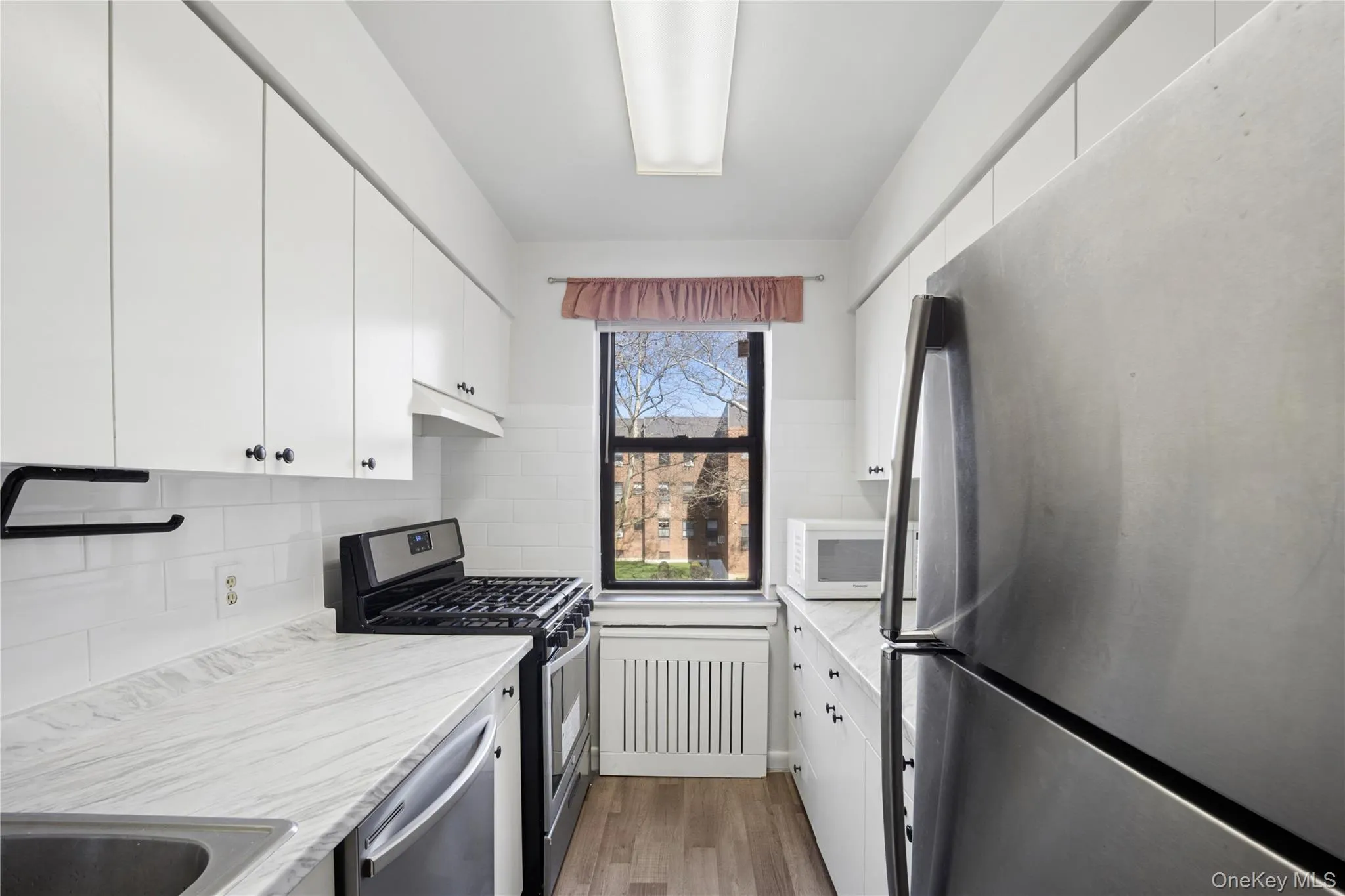 47-22 215th Place, New York, NY, 2 Bedrooms Bedrooms, 5 Rooms Rooms,1 BathroomBathrooms,Residential,For Rent,215th,0,908517 47-22 215th Place, New York, NY, 2 Bedrooms Bedrooms, 5 Rooms Rooms,1 BathroomBathrooms,Residential,For Rent,215th,0,908517