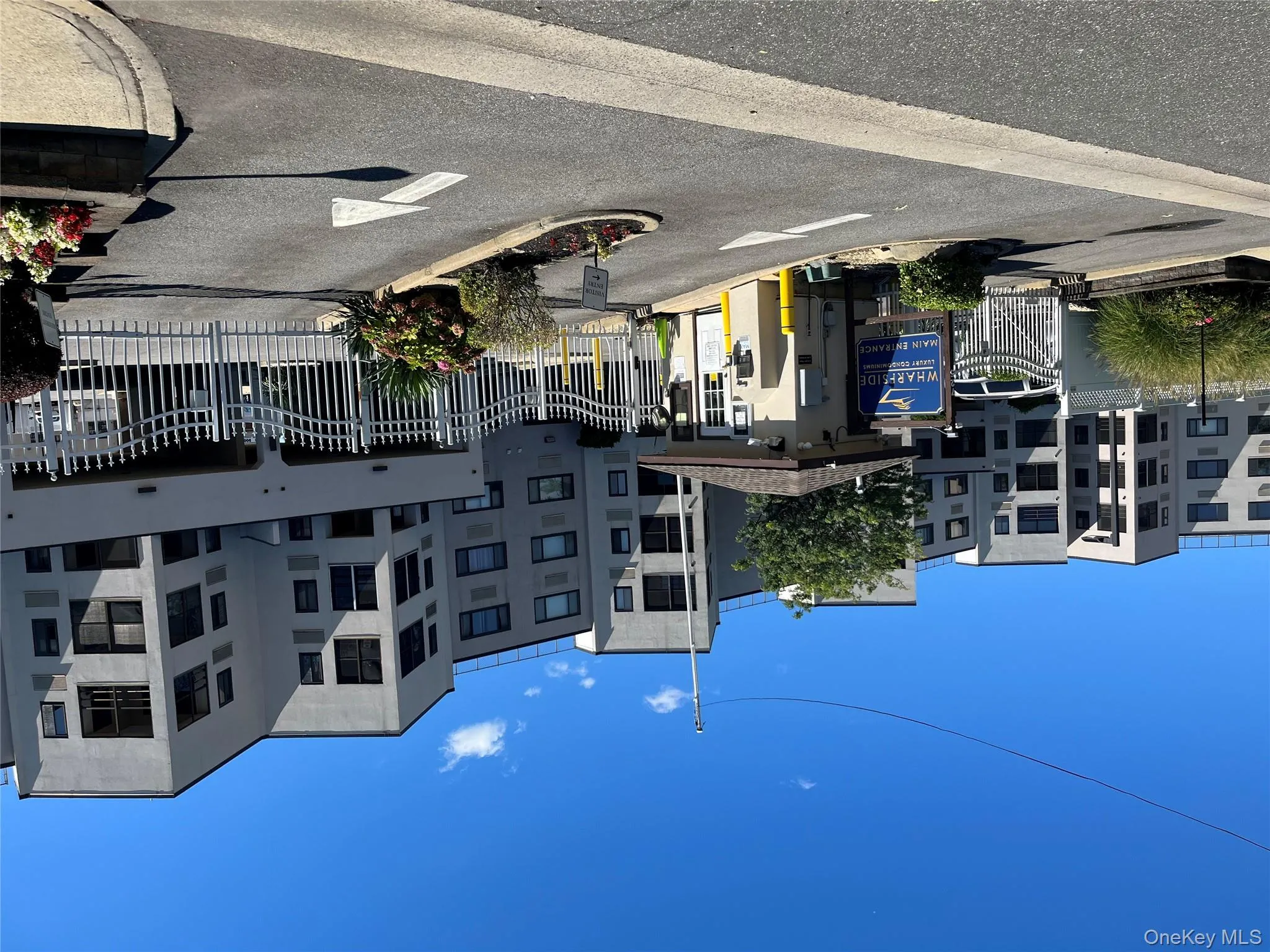 View of apartment building / complex View of apartment building / complex