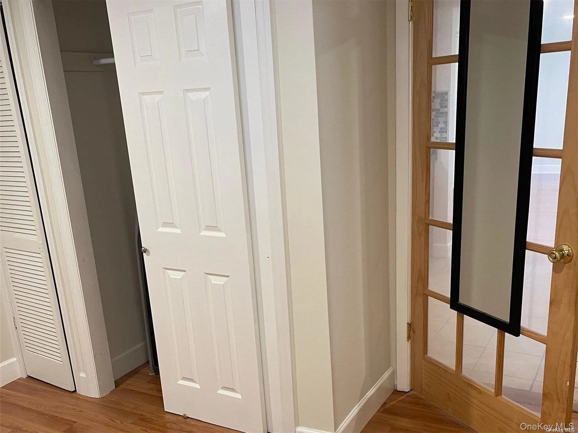 109 Main Street, Smithtown, NY, 2 Bedrooms Bedrooms, 5 Rooms Rooms,1 BathroomBathrooms,Residential Lease,Idx,Main,0,908576 109 Main Street, Smithtown, NY, 2 Bedrooms Bedrooms, 5 Rooms Rooms,1 BathroomBathrooms,Residential Lease,Idx,Main,0,908576