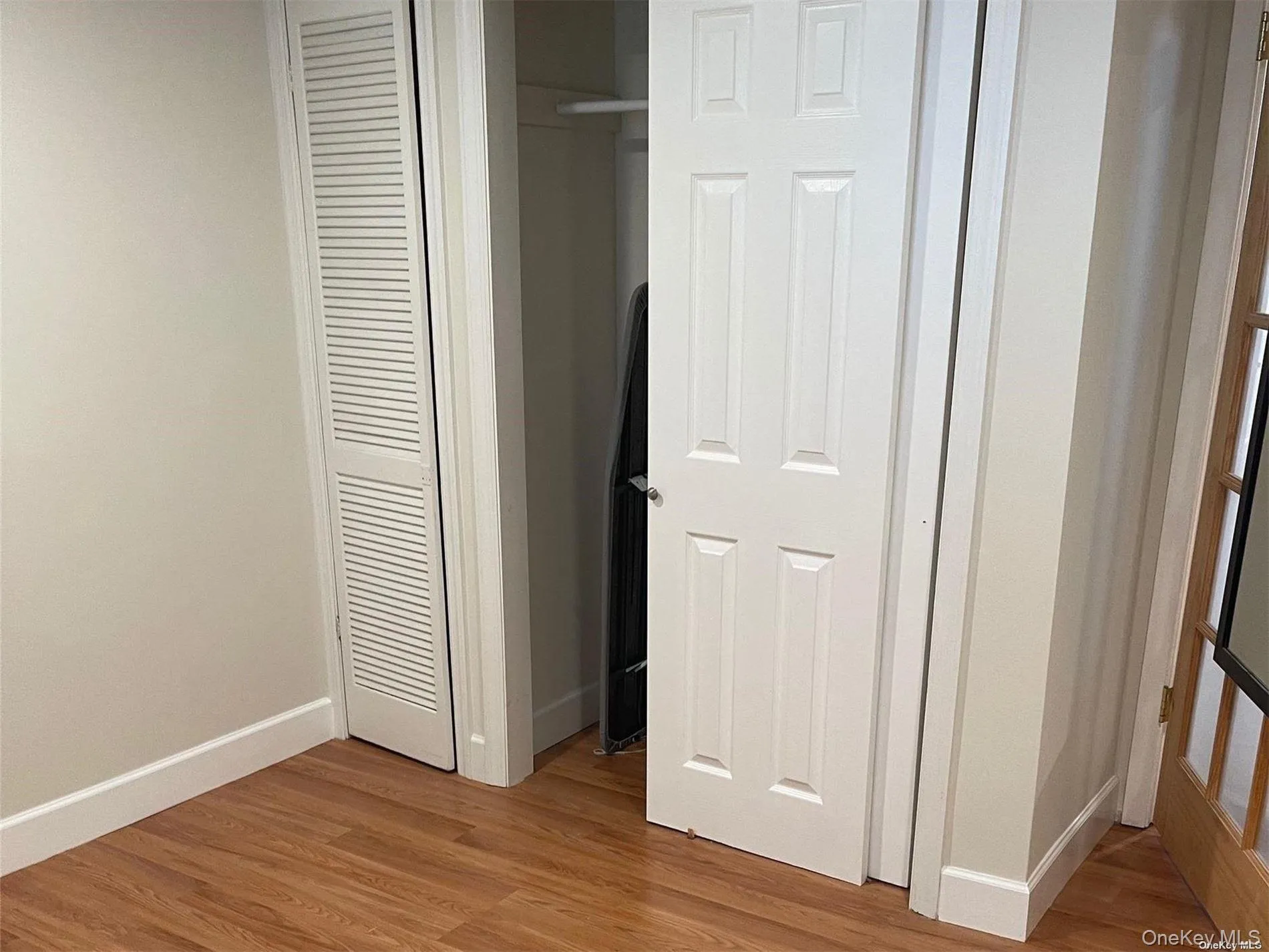 109 Main Street, Smithtown, NY, 2 Bedrooms Bedrooms, 5 Rooms Rooms,1 BathroomBathrooms,Residential Lease,Idx,Main,0,908576 109 Main Street, Smithtown, NY, 2 Bedrooms Bedrooms, 5 Rooms Rooms,1 BathroomBathrooms,Residential Lease,Idx,Main,0,908576