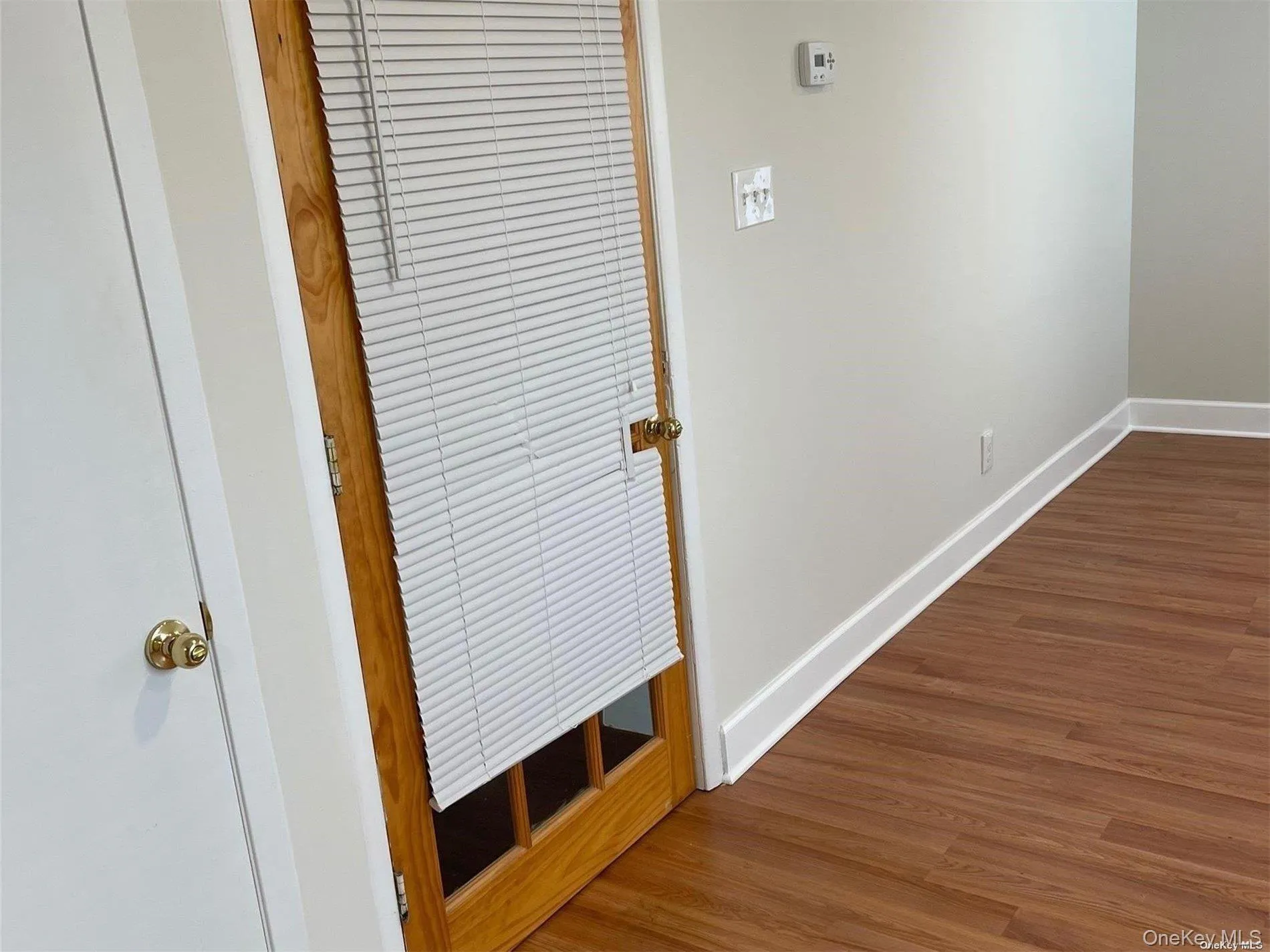 109 Main Street, Smithtown, NY, 2 Bedrooms Bedrooms, 5 Rooms Rooms,1 BathroomBathrooms,Residential Lease,Idx,Main,0,908576 109 Main Street, Smithtown, NY, 2 Bedrooms Bedrooms, 5 Rooms Rooms,1 BathroomBathrooms,Residential Lease,Idx,Main,0,908576