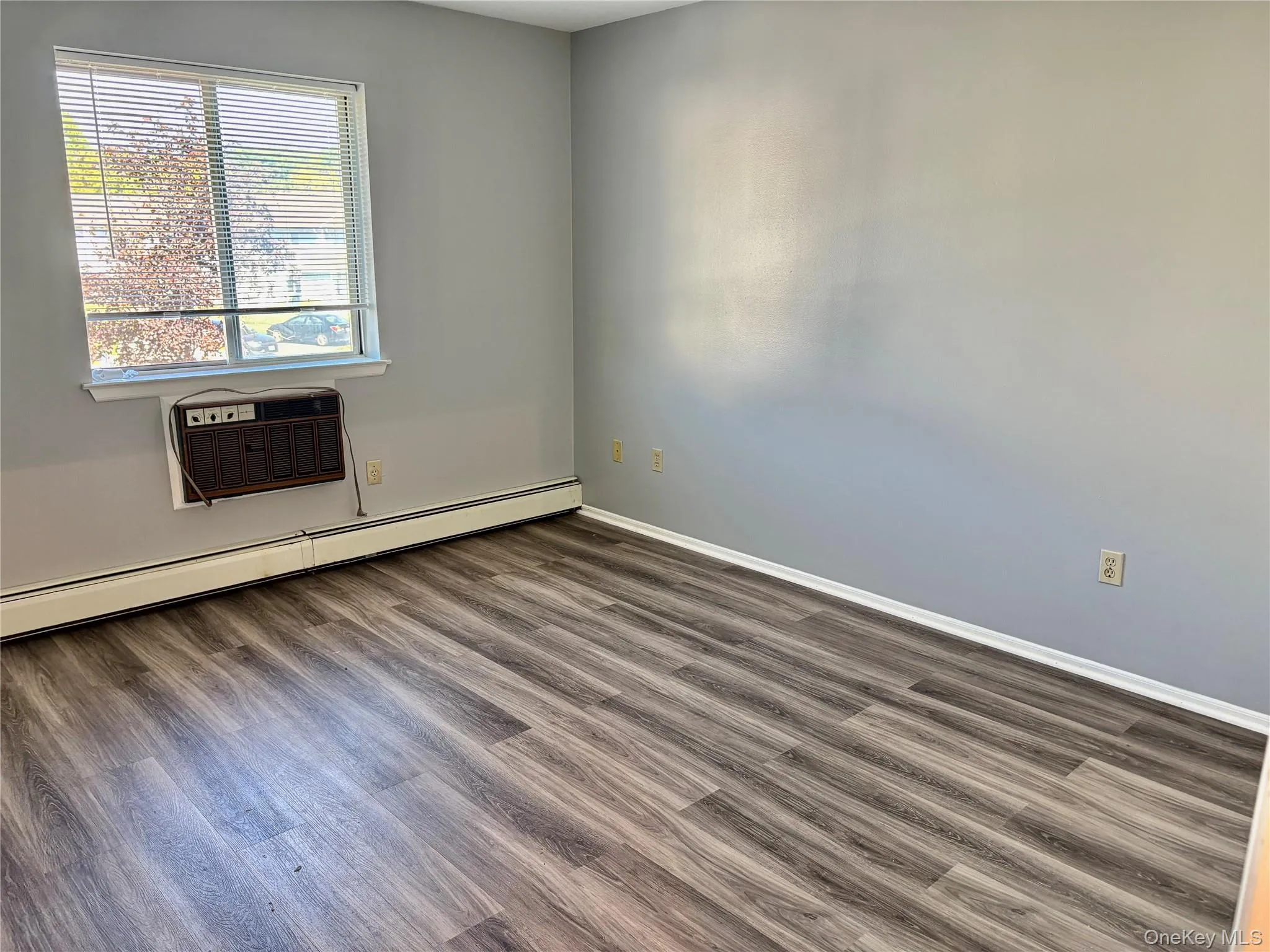 2nd bedroom 2nd bedroom