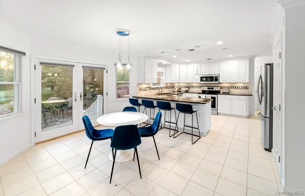 212 Fairway Drive, Riverhead, NY, 4 Bedrooms Bedrooms, 10 Rooms Rooms,2 BathroomsBathrooms,Residential Lease,Idx,Fairway,0,908871 212 Fairway Drive, Riverhead, NY, 4 Bedrooms Bedrooms, 10 Rooms Rooms,2 BathroomsBathrooms,Residential Lease,Idx,Fairway,0,908871