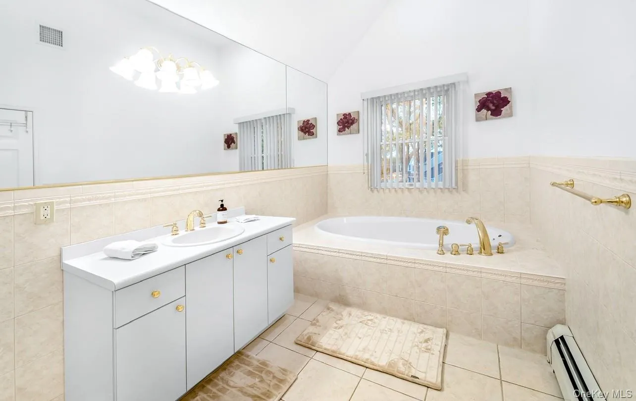 212 Fairway Drive, Riverhead, NY, 4 Bedrooms Bedrooms, 10 Rooms Rooms,2 BathroomsBathrooms,Residential Lease,Idx,Fairway,0,908871 212 Fairway Drive, Riverhead, NY, 4 Bedrooms Bedrooms, 10 Rooms Rooms,2 BathroomsBathrooms,Residential Lease,Idx,Fairway,0,908871