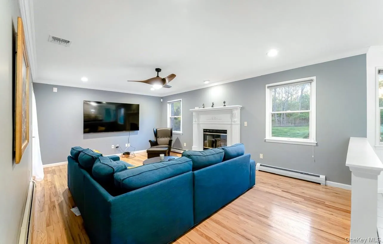 212 Fairway Drive, Riverhead, NY, 4 Bedrooms Bedrooms, 10 Rooms Rooms,2 BathroomsBathrooms,Residential Lease,Idx,Fairway,0,908871 212 Fairway Drive, Riverhead, NY, 4 Bedrooms Bedrooms, 10 Rooms Rooms,2 BathroomsBathrooms,Residential Lease,Idx,Fairway,0,908871