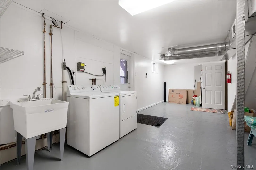 48 Quaker Hill Road, Monroe, NY, 4 Bedrooms Bedrooms, 9 Rooms Rooms,2 BathroomsBathrooms,Residential Lease,Idx,Quaker Hill,0,908954 48 Quaker Hill Road, Monroe, NY, 4 Bedrooms Bedrooms, 9 Rooms Rooms,2 BathroomsBathrooms,Residential Lease,Idx,Quaker Hill,0,908954