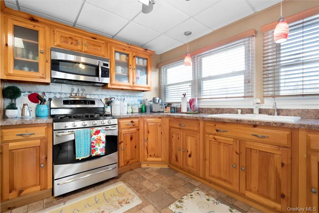 48 Quaker Hill Road, Monroe, NY, 4 Bedrooms Bedrooms, 9 Rooms Rooms,2 BathroomsBathrooms,Residential Lease,Idx,Quaker Hill,0,908954 48 Quaker Hill Road, Monroe, NY, 4 Bedrooms Bedrooms, 9 Rooms Rooms,2 BathroomsBathrooms,Residential Lease,Idx,Quaker Hill,0,908954