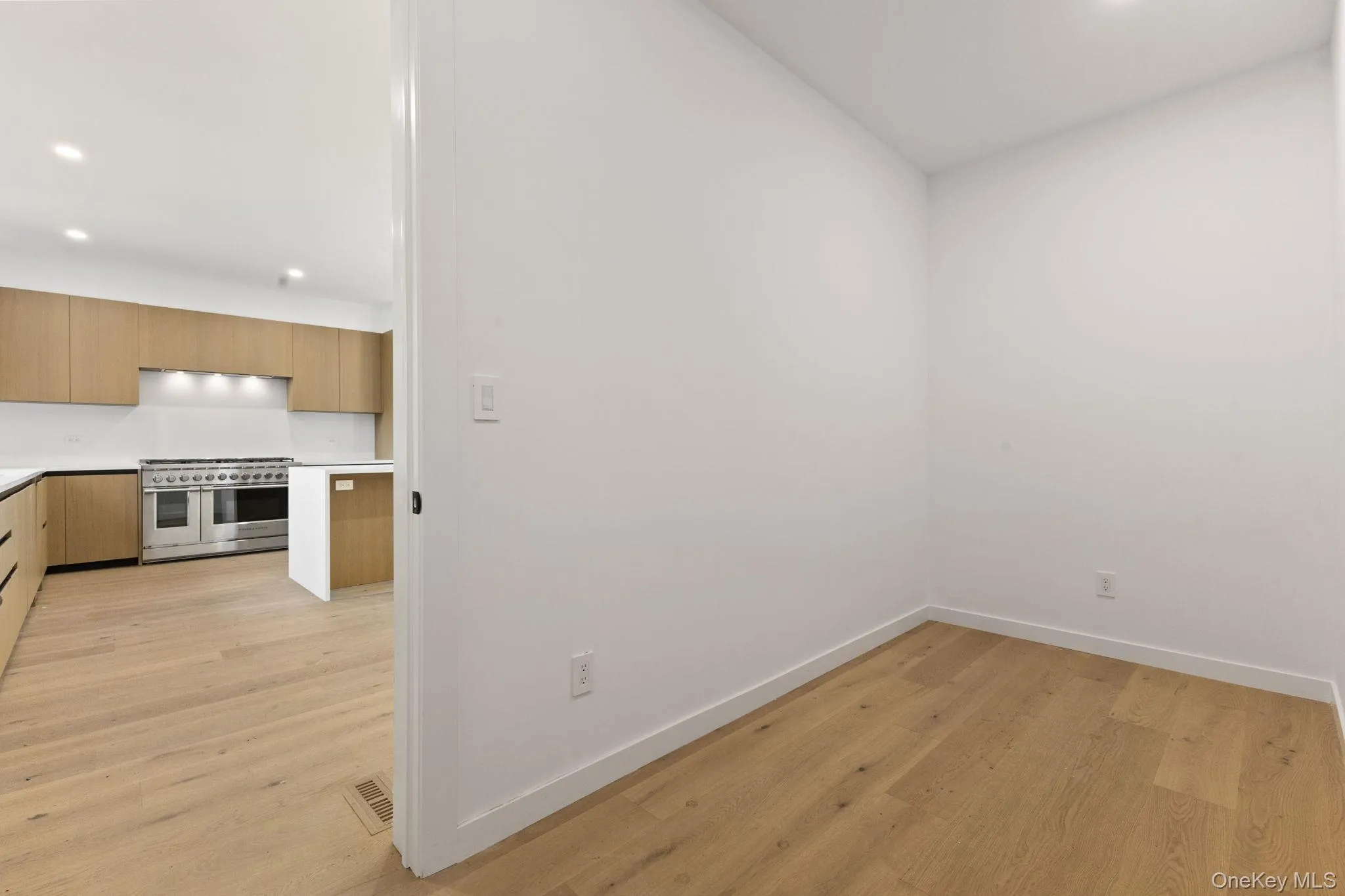 28 Mc Lain Street, Mount Kisco, NY, 5 Bedrooms Bedrooms, 10 Rooms Rooms,5 BathroomsBathrooms,Residential,For Rent,Mc Lain,0,909029 28 Mc Lain Street, Mount Kisco, NY, 5 Bedrooms Bedrooms, 10 Rooms Rooms,5 BathroomsBathrooms,Residential,For Rent,Mc Lain,0,909029