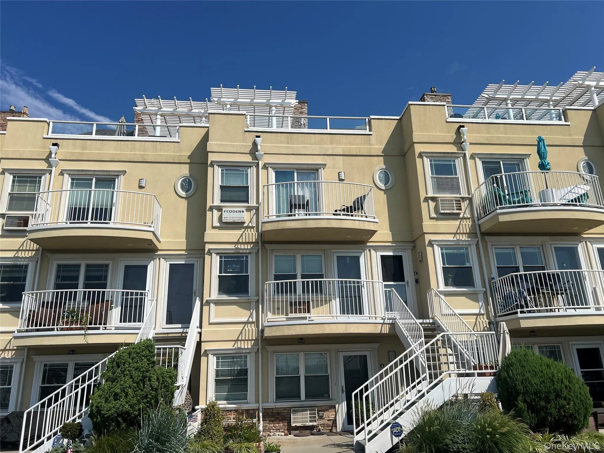 10008 Shore Front Parkway, New York, NY, 2 Bedrooms Bedrooms, 6 Rooms Rooms,2 BathroomsBathrooms,Residential,For Rent,Shore Front,0,909053 10008 Shore Front Parkway, New York, NY, 2 Bedrooms Bedrooms, 6 Rooms Rooms,2 BathroomsBathrooms,Residential,For Rent,Shore Front,0,909053