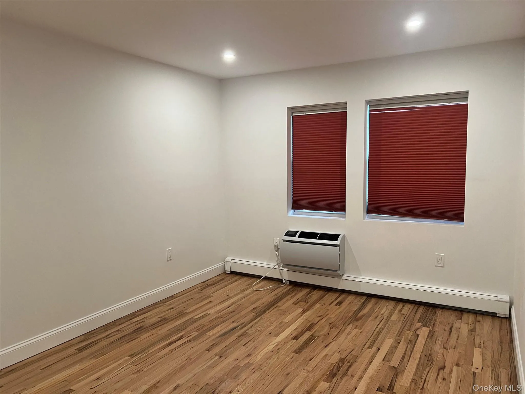 10008 Shore Front Parkway, New York, NY, 2 Bedrooms Bedrooms, 6 Rooms Rooms,2 BathroomsBathrooms,Residential,For Rent,Shore Front,0,909053 10008 Shore Front Parkway, New York, NY, 2 Bedrooms Bedrooms, 6 Rooms Rooms,2 BathroomsBathrooms,Residential,For Rent,Shore Front,0,909053