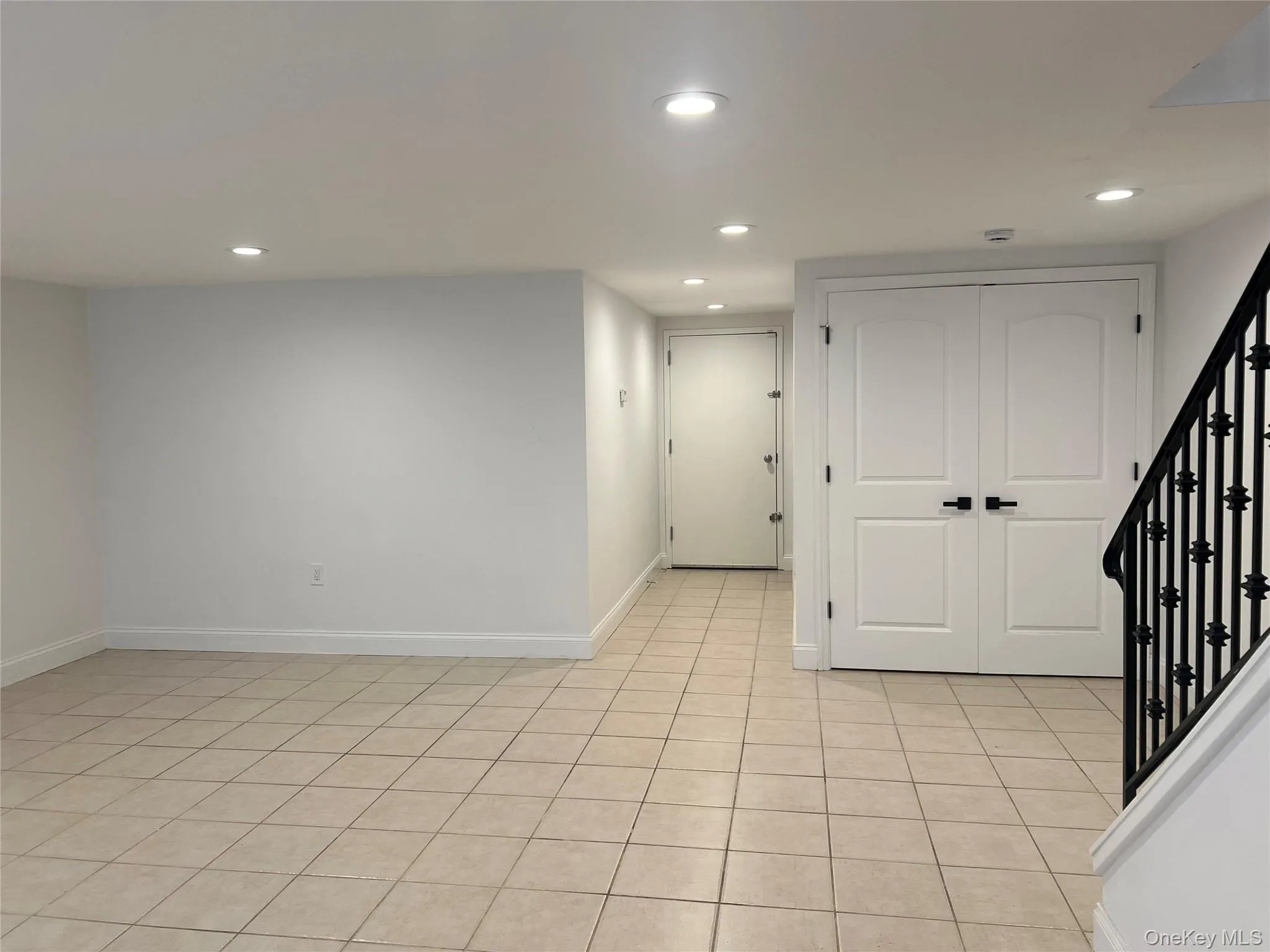 10008 Shore Front Parkway, New York, NY, 2 Bedrooms Bedrooms, 6 Rooms Rooms,2 BathroomsBathrooms,Residential,For Rent,Shore Front,0,909053 10008 Shore Front Parkway, New York, NY, 2 Bedrooms Bedrooms, 6 Rooms Rooms,2 BathroomsBathrooms,Residential,For Rent,Shore Front,0,909053