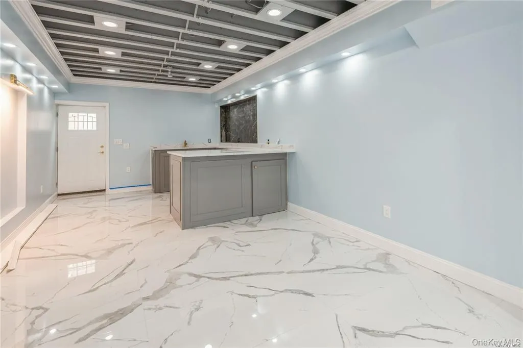45 Meeting Lane, Oyster Bay, NY, 5 Bedrooms Bedrooms, 11 Rooms Rooms,4 BathroomsBathrooms,Residential,For Rent,Meeting,0,909235 45 Meeting Lane, Oyster Bay, NY, 5 Bedrooms Bedrooms, 11 Rooms Rooms,4 BathroomsBathrooms,Residential,For Rent,Meeting,0,909235