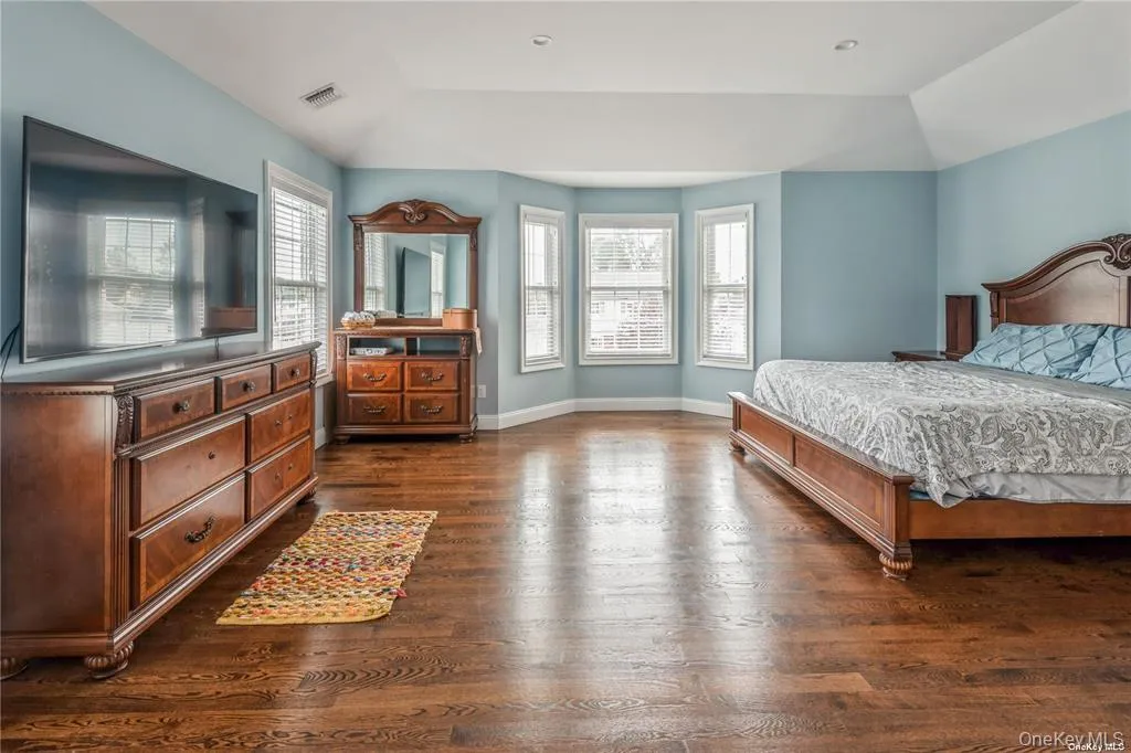 45 Meeting Lane, Oyster Bay, NY, 5 Bedrooms Bedrooms, 11 Rooms Rooms,4 BathroomsBathrooms,Residential,For Rent,Meeting,0,909235 45 Meeting Lane, Oyster Bay, NY, 5 Bedrooms Bedrooms, 11 Rooms Rooms,4 BathroomsBathrooms,Residential,For Rent,Meeting,0,909235