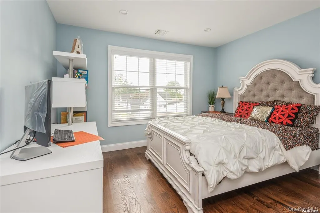 45 Meeting Lane, Oyster Bay, NY, 5 Bedrooms Bedrooms, 11 Rooms Rooms,4 BathroomsBathrooms,Residential,For Rent,Meeting,0,909235 45 Meeting Lane, Oyster Bay, NY, 5 Bedrooms Bedrooms, 11 Rooms Rooms,4 BathroomsBathrooms,Residential,For Rent,Meeting,0,909235