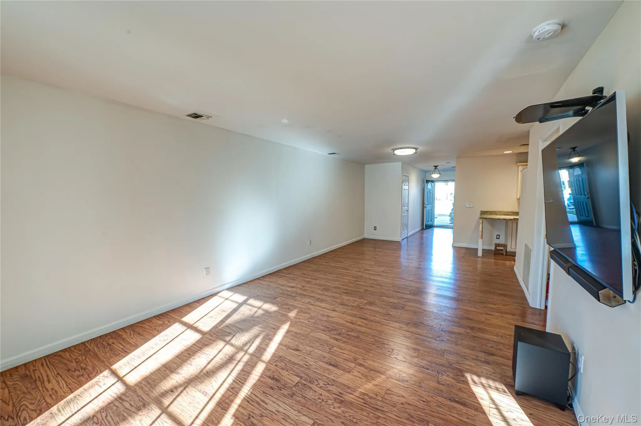 1113 Savoy Drive, Huntington, NY, 2 Bedrooms Bedrooms, 5 Rooms Rooms,2 BathroomsBathrooms,Residential Lease,Idx,Savoy,0,909528 1113 Savoy Drive, Huntington, NY, 2 Bedrooms Bedrooms, 5 Rooms Rooms,2 BathroomsBathrooms,Residential Lease,Idx,Savoy,0,909528