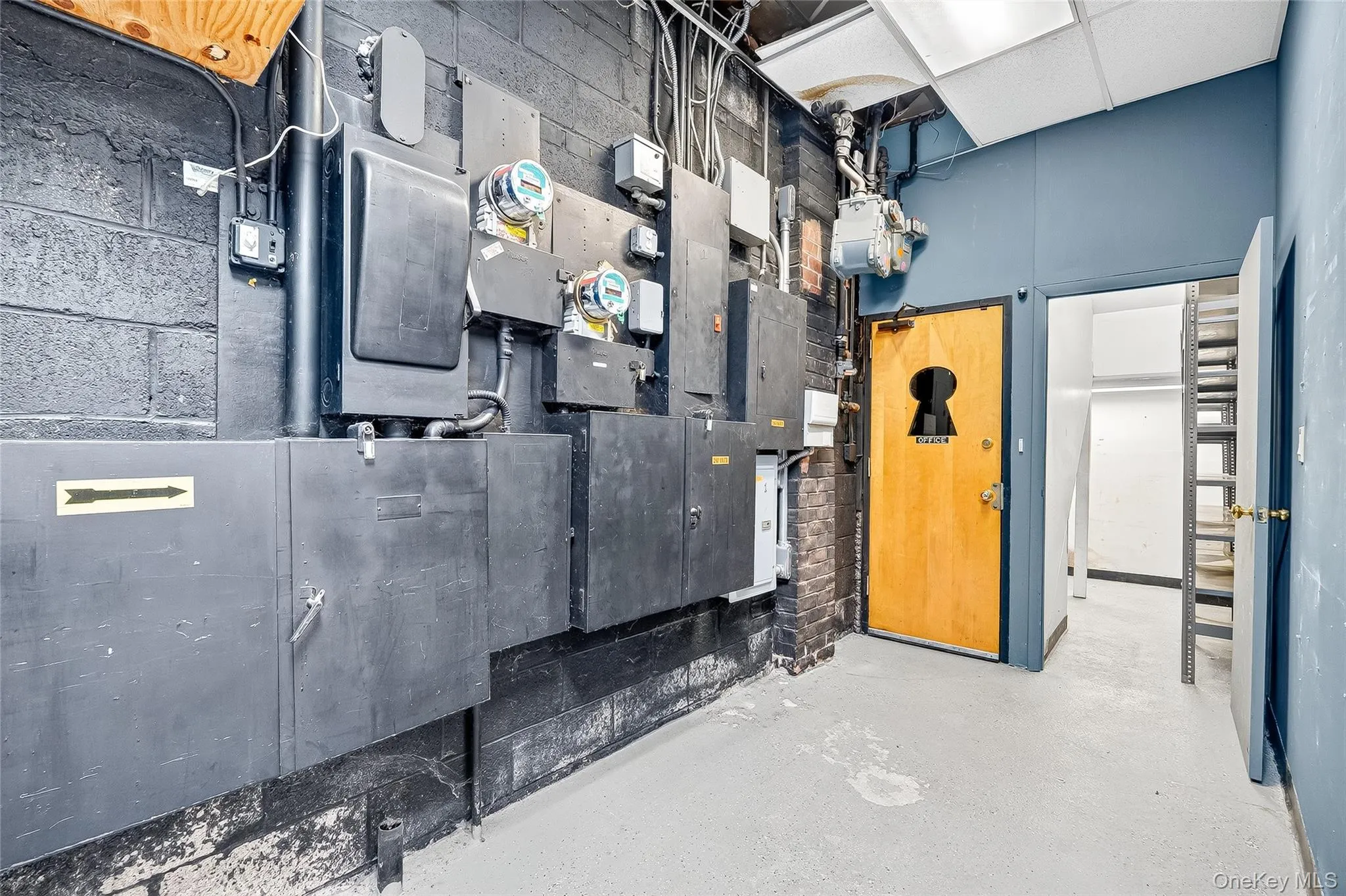 Utilities with electric panel Utilities with electric panel