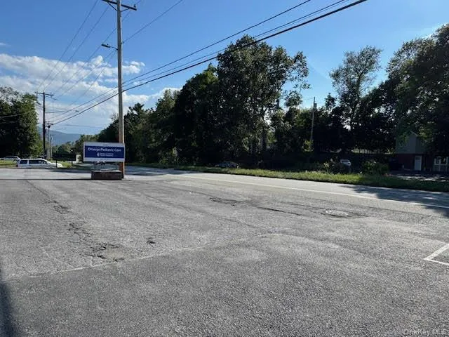 View of parking area and US 9W View of parking area and US 9W