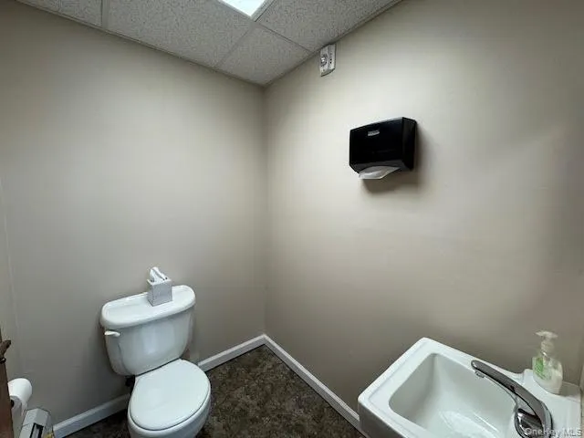 2nd Washroom 2nd Washroom